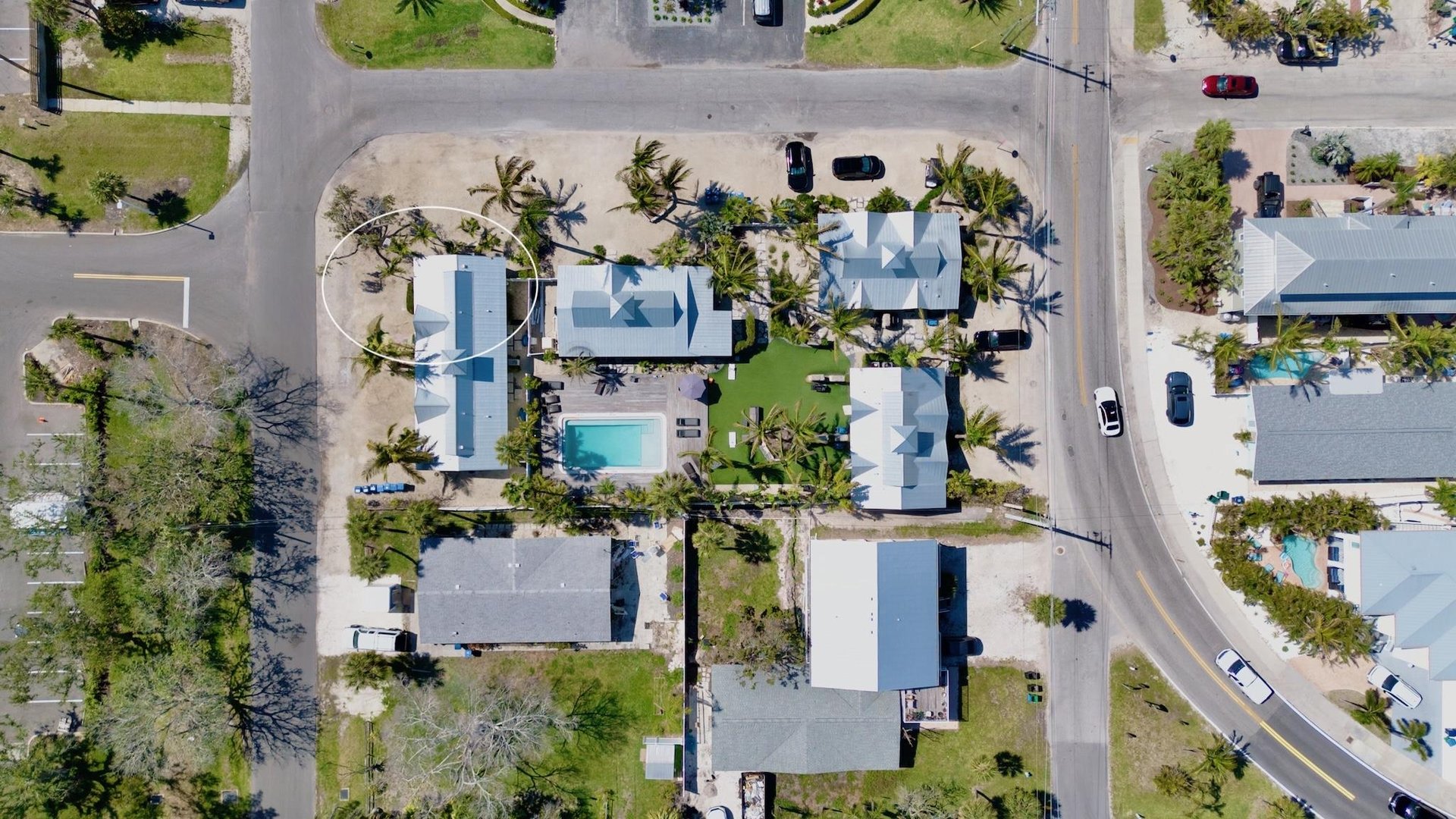 Villa 7 AMI Lime Fish by AMI Locals