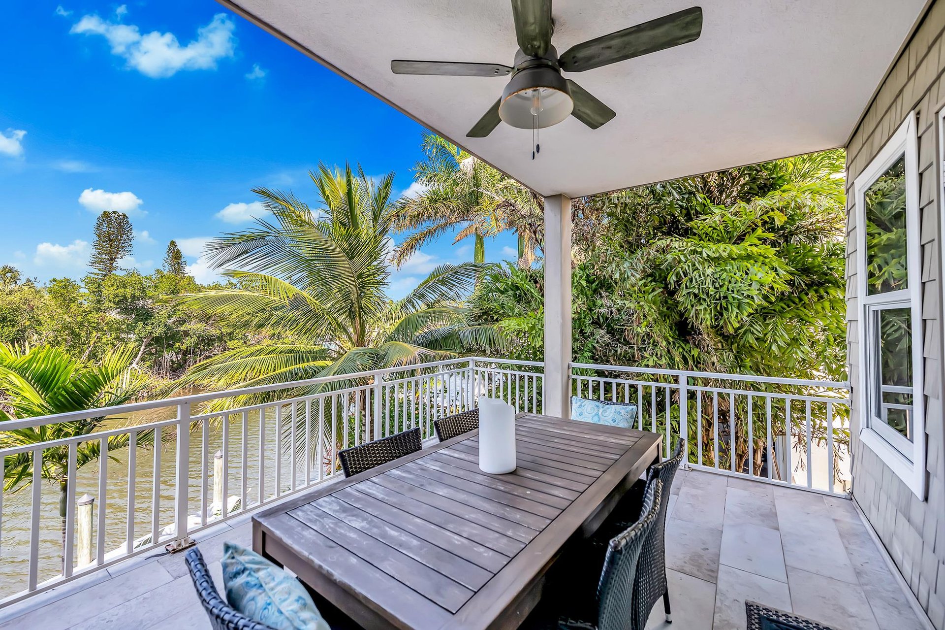 Balcony  Dining Area