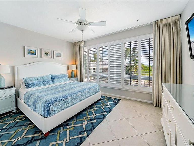 Primary Bedroom  King