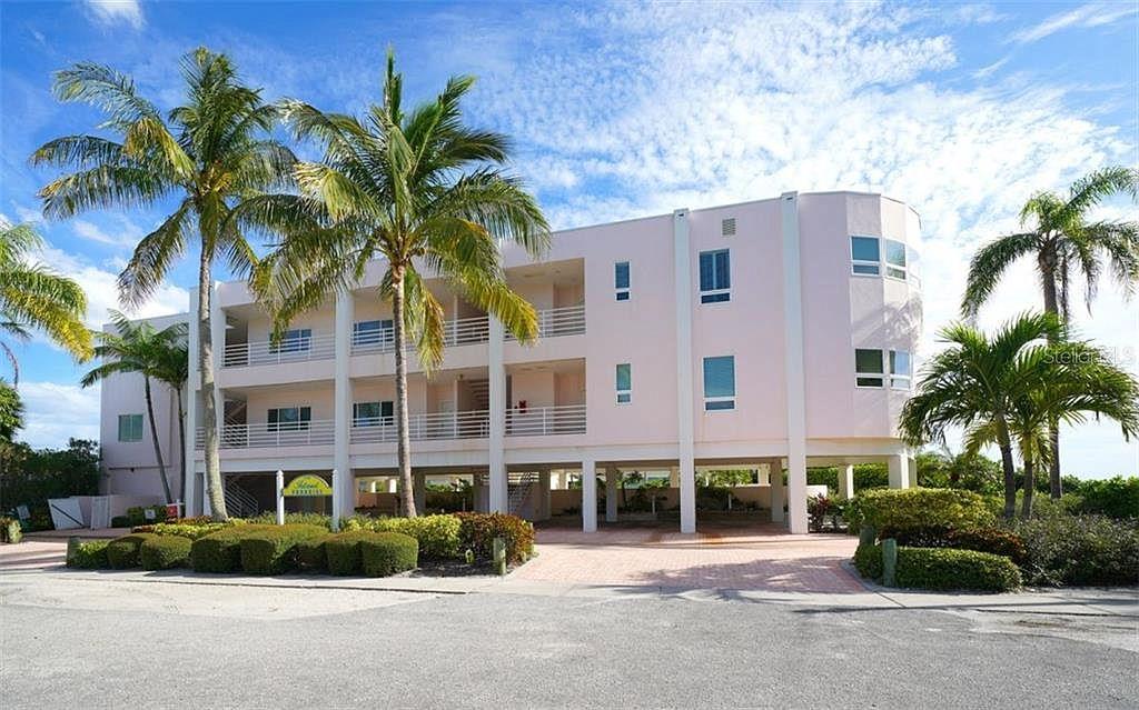 Island Paradise 4  AMI Locals