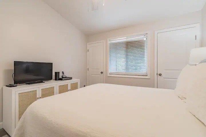 Secondary Bedroom Queen