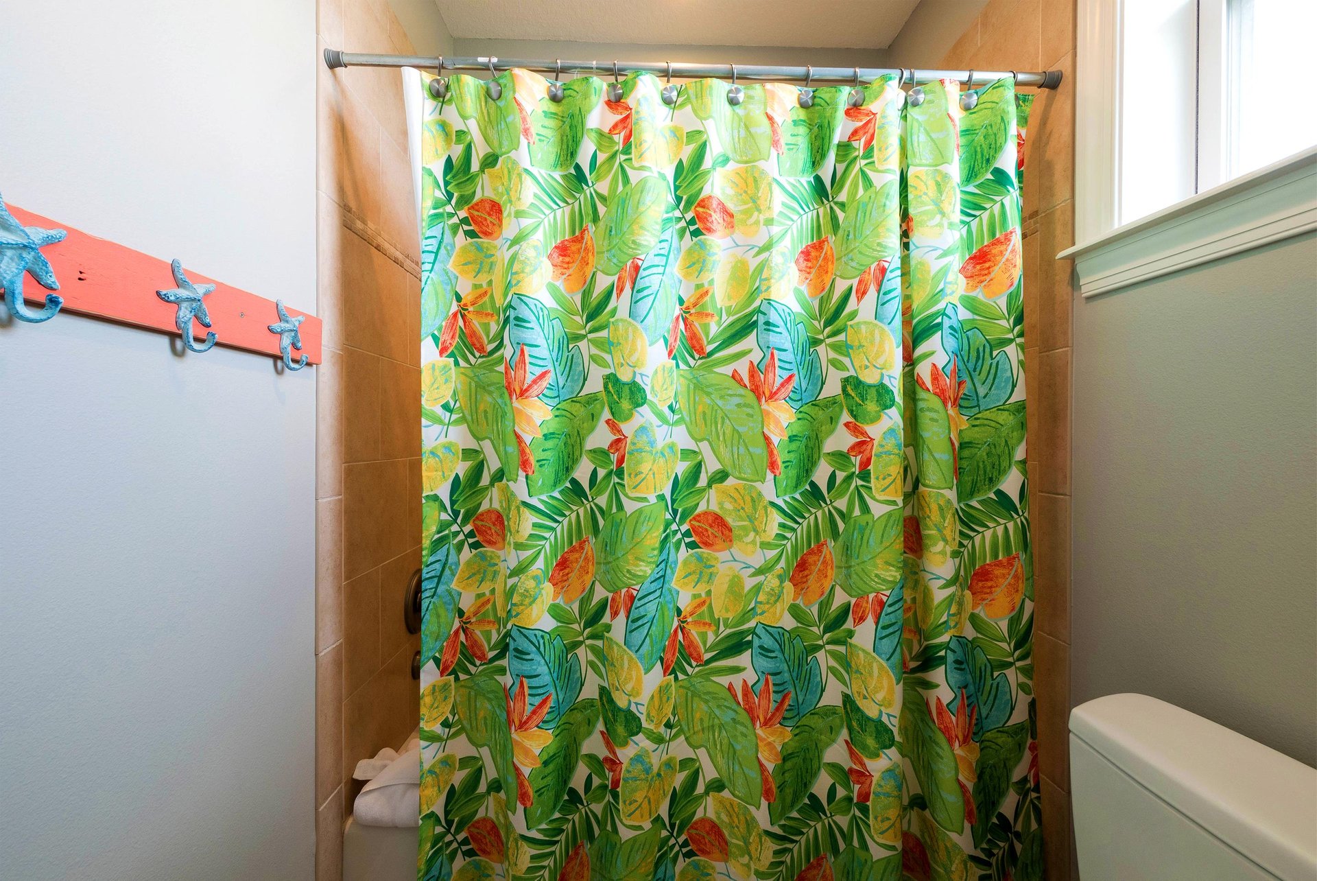 Full Guest Bathroom with ShowerTub Combo