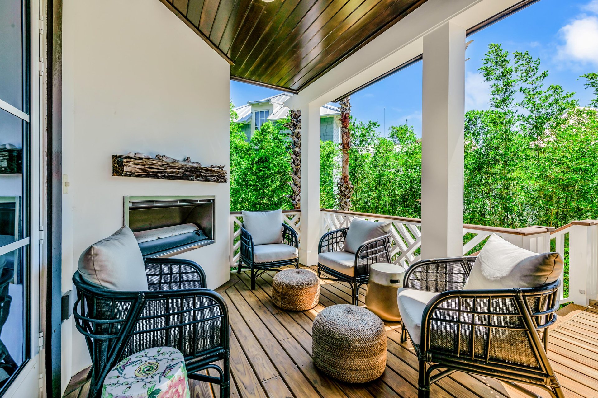 Balcony, Seating Area