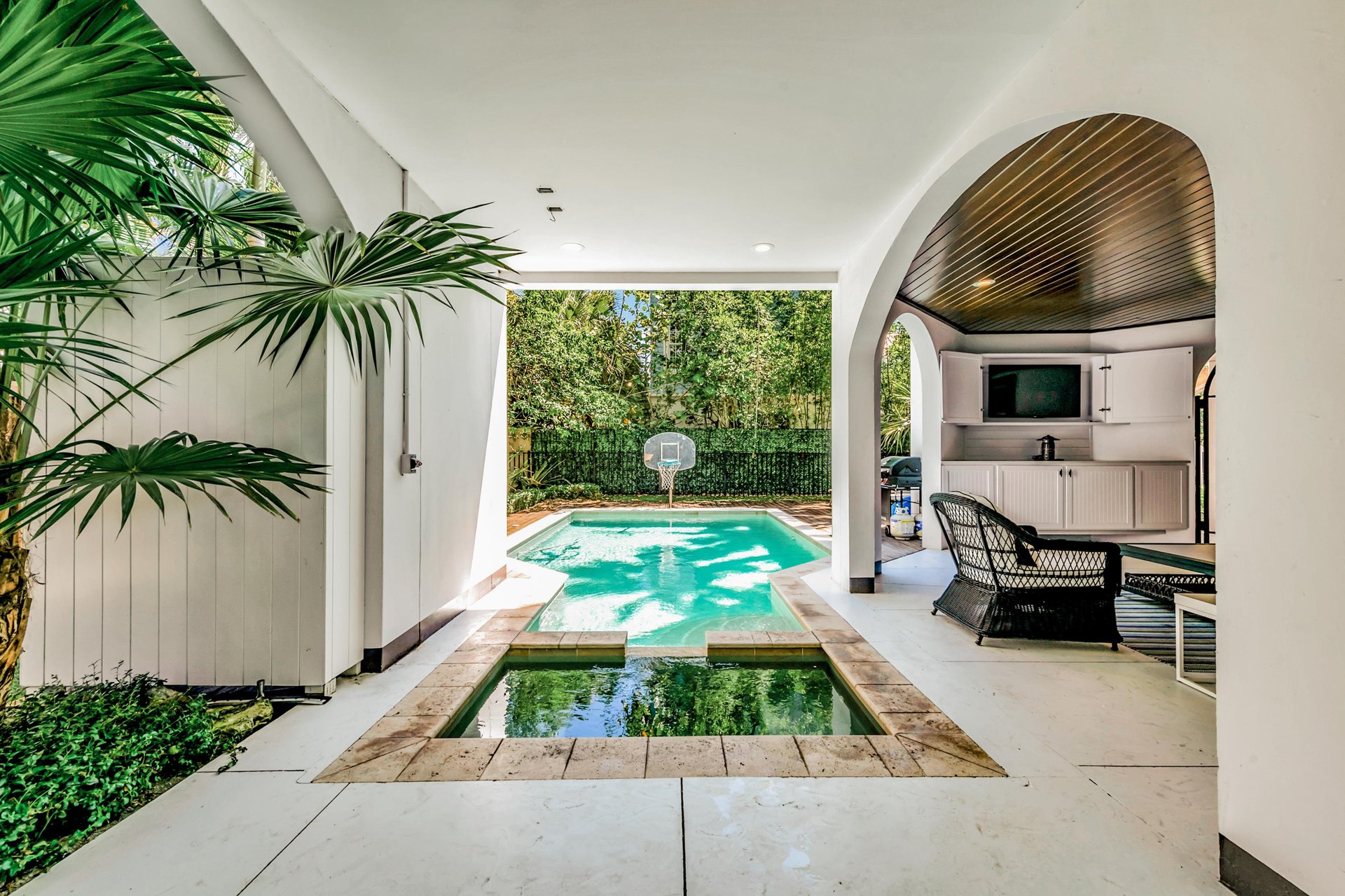 Private Pool and Spa
