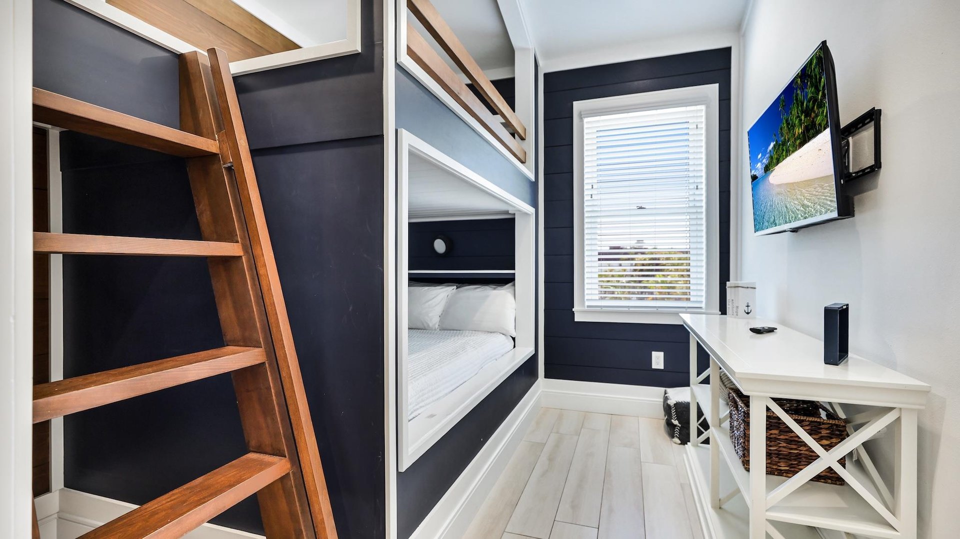 Sixth Bedroom  FullFull Bunk