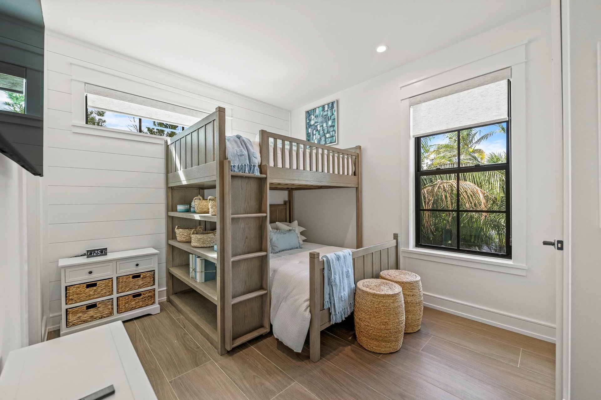 Seventh Bedroom  FullFull Bunk