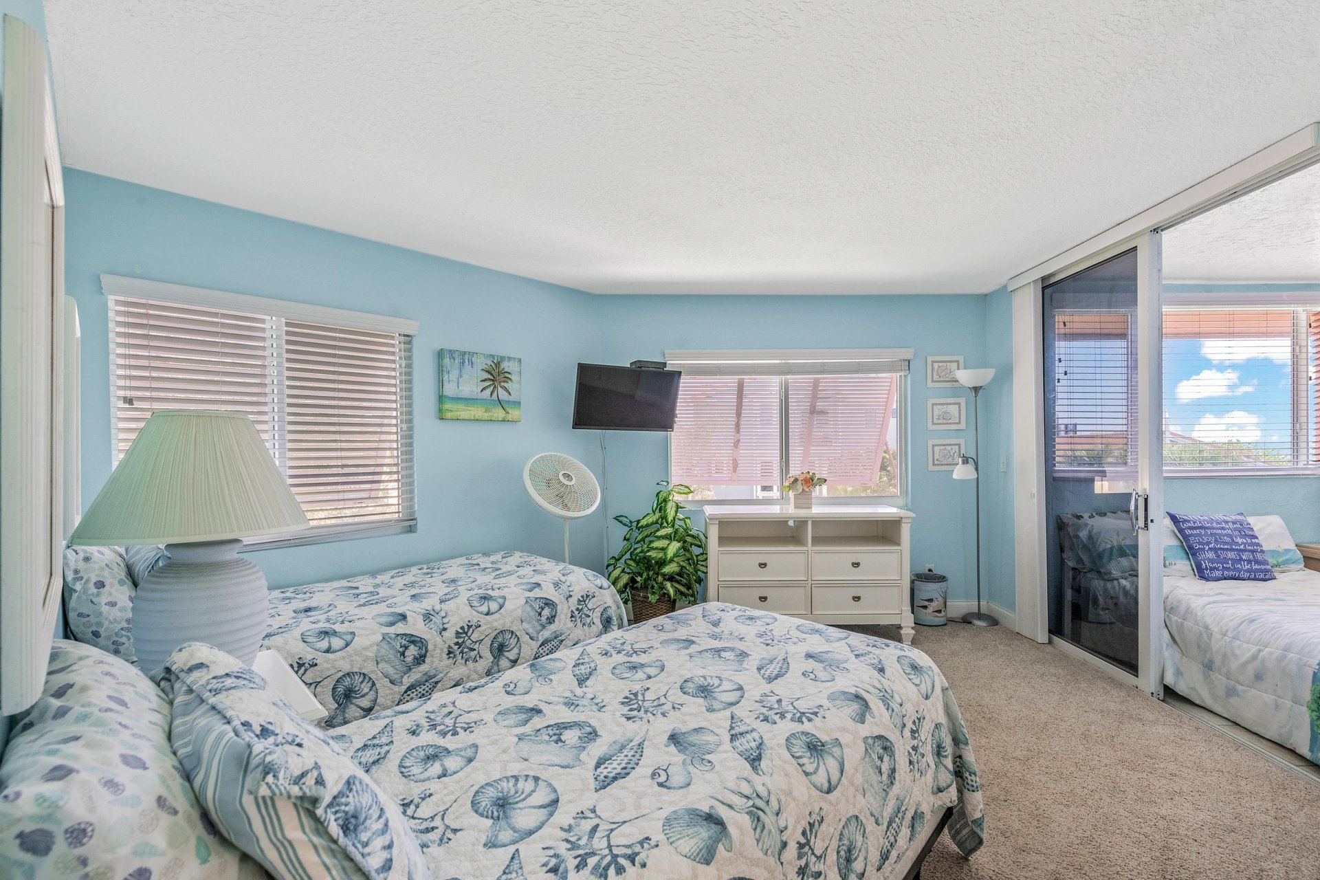 Additional Bedroom  Two Twins