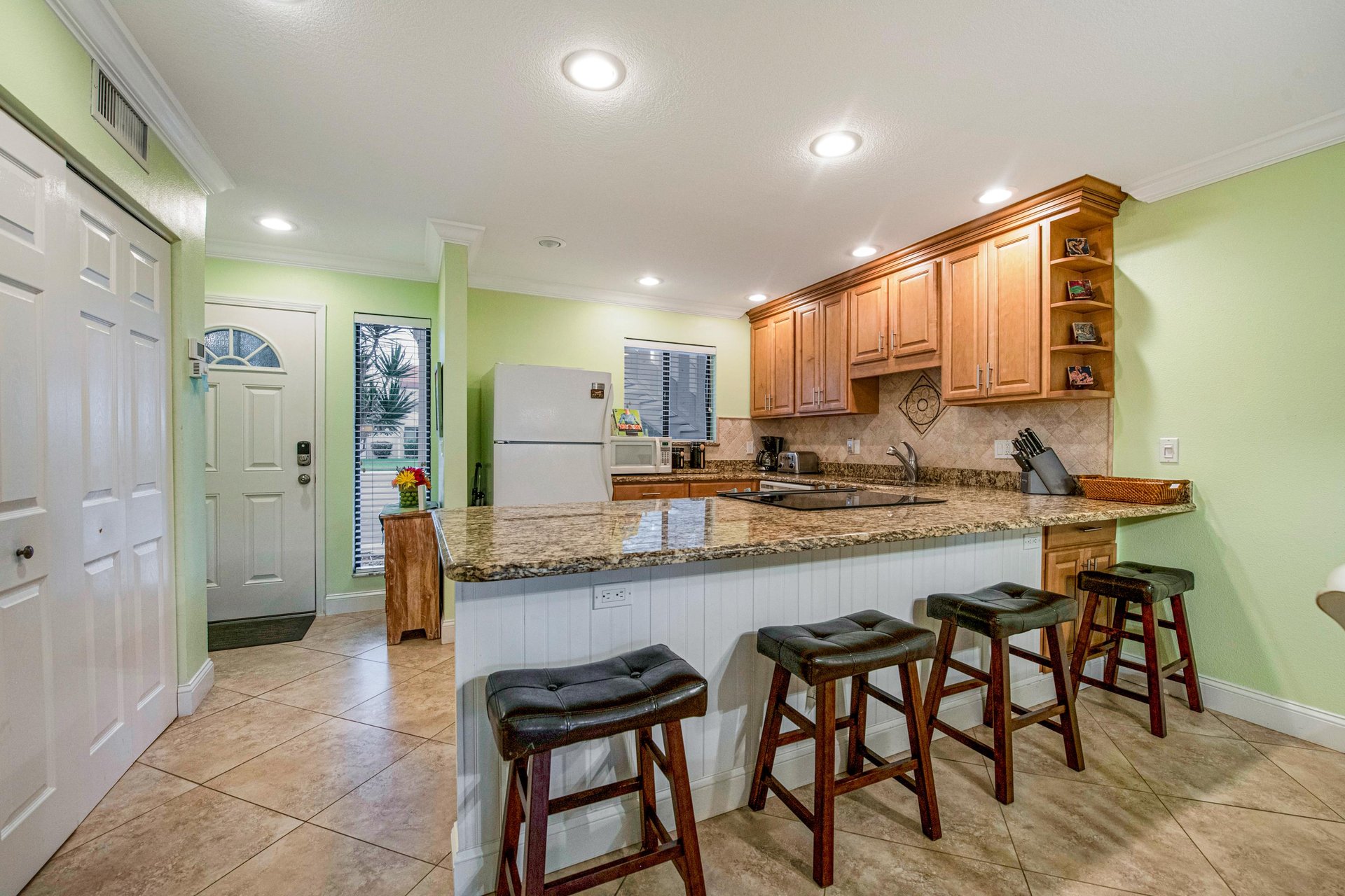 Kitchen  Breakfast Bar
