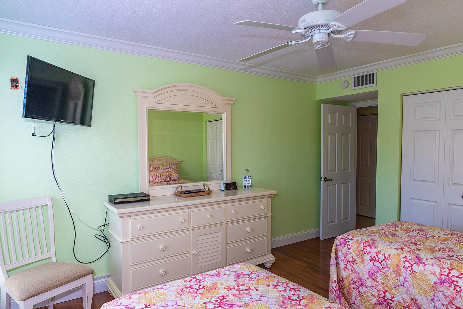 Second Bedroom  Two Twins