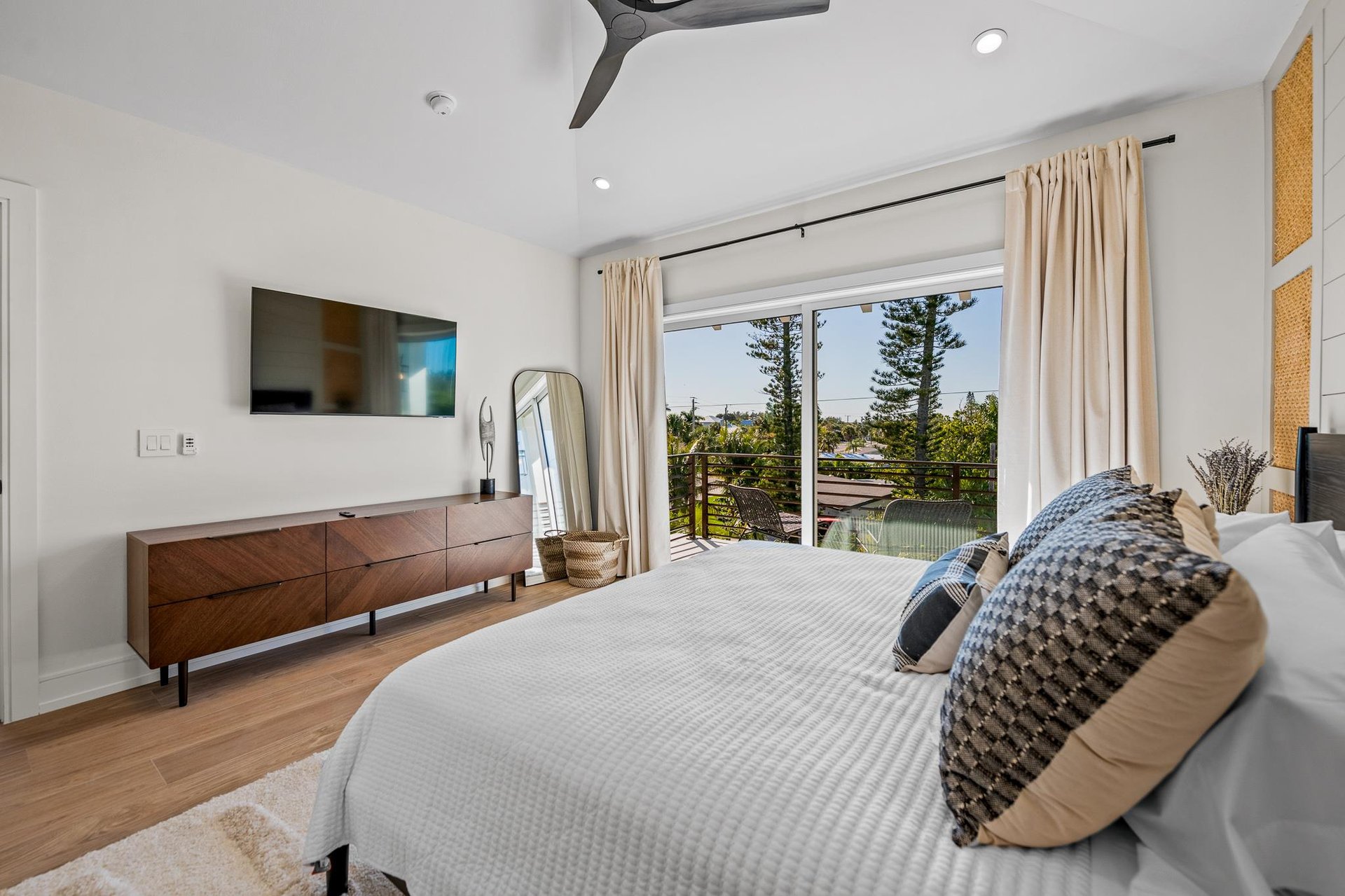 Second Bedroom  King