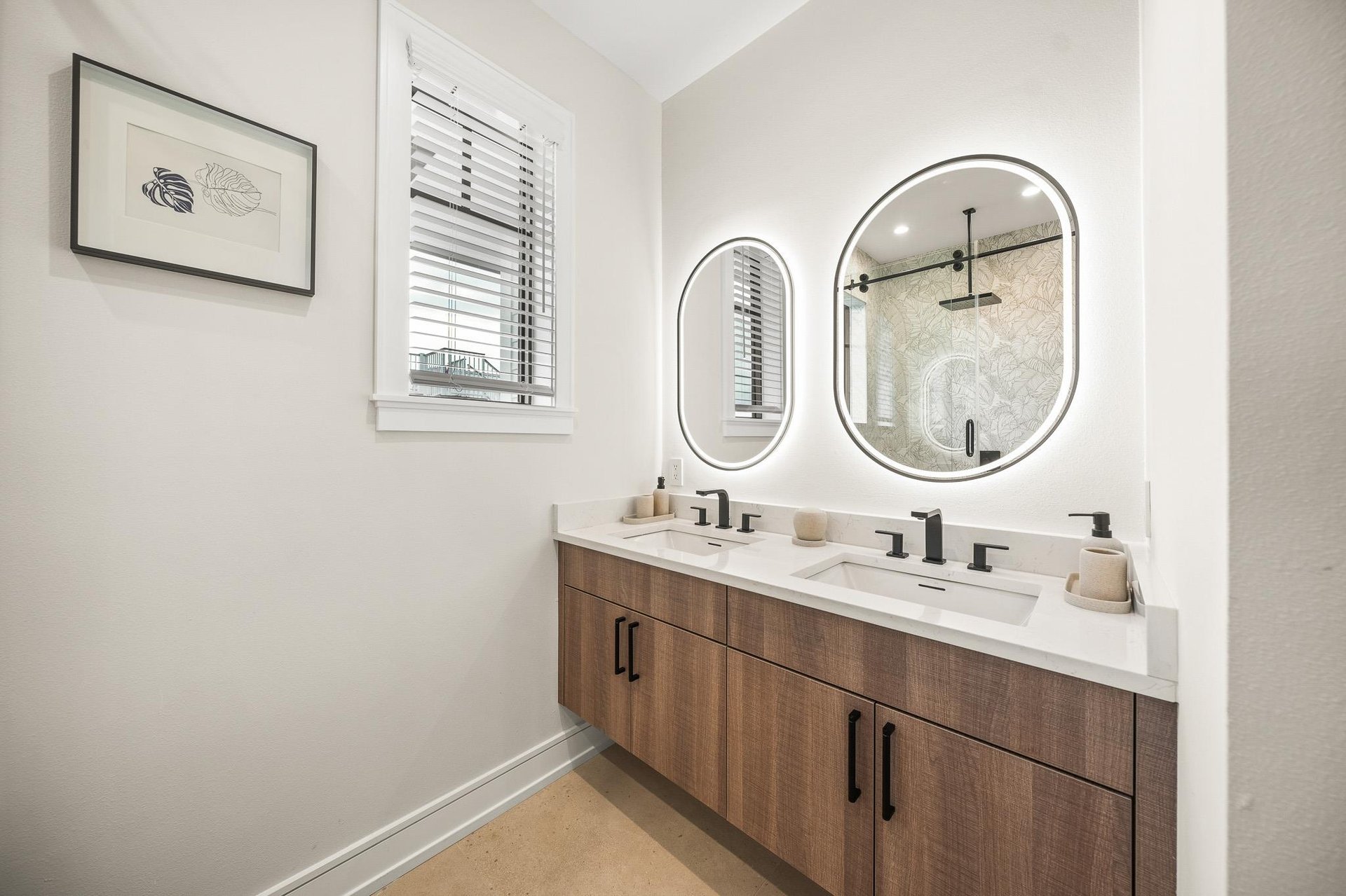 Modern Bathroom