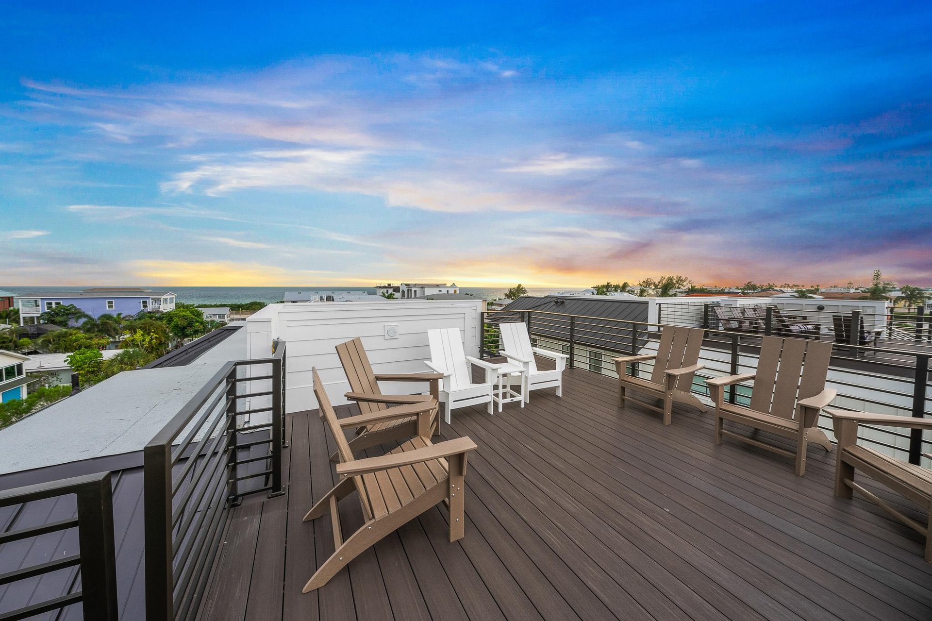 Roof Hangout Area