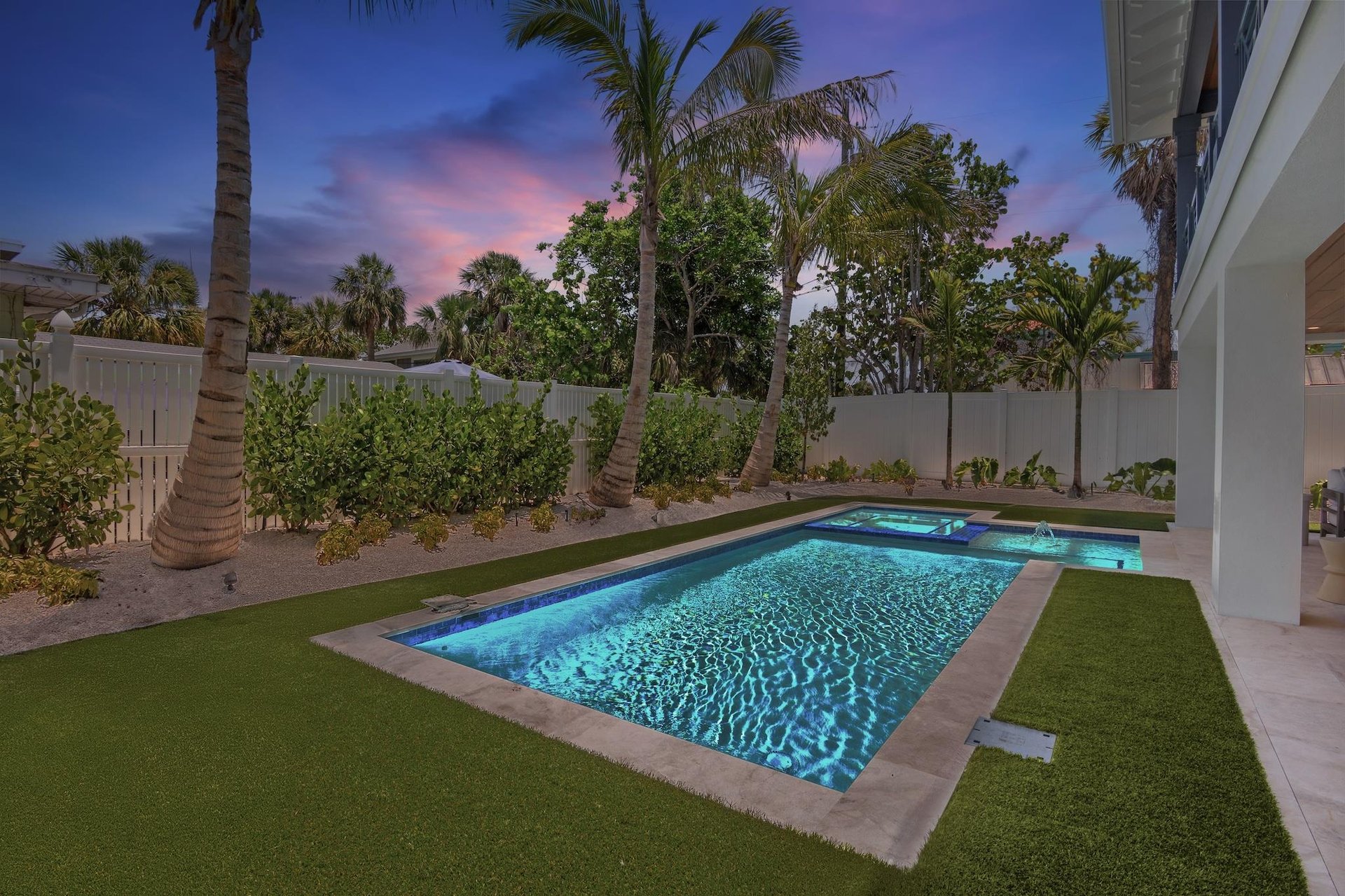 Private Pool and Spa