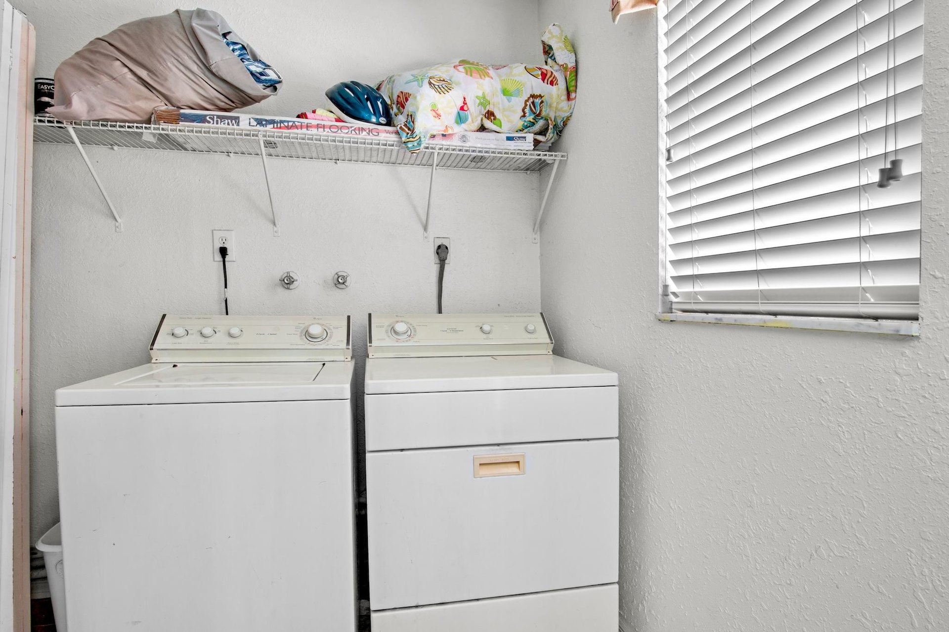 Washerdryer combo for convenience
