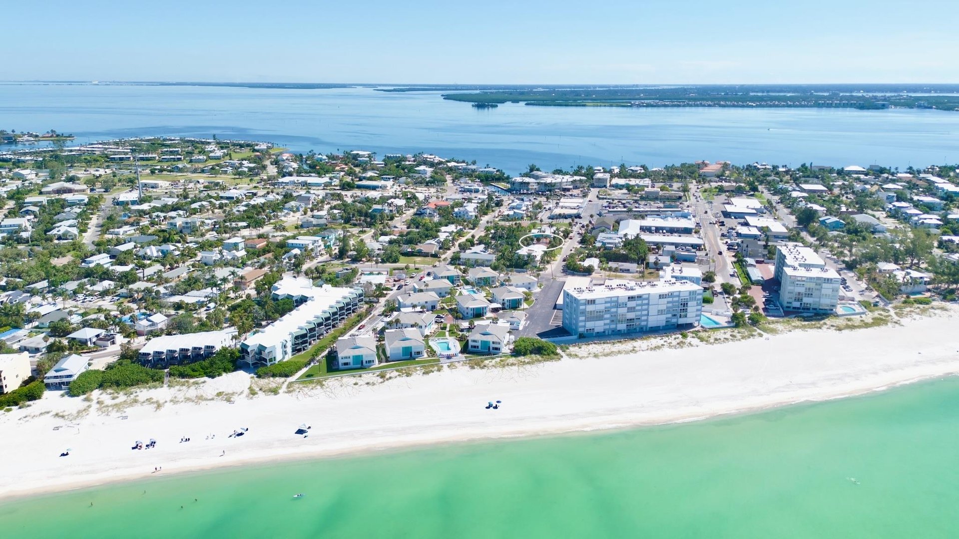 Prime beachside location