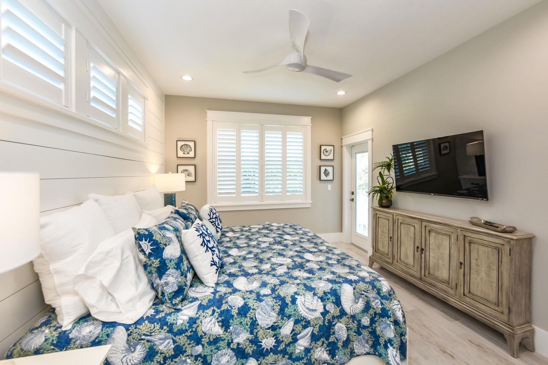 Primary Bedroom, Second Floor  King