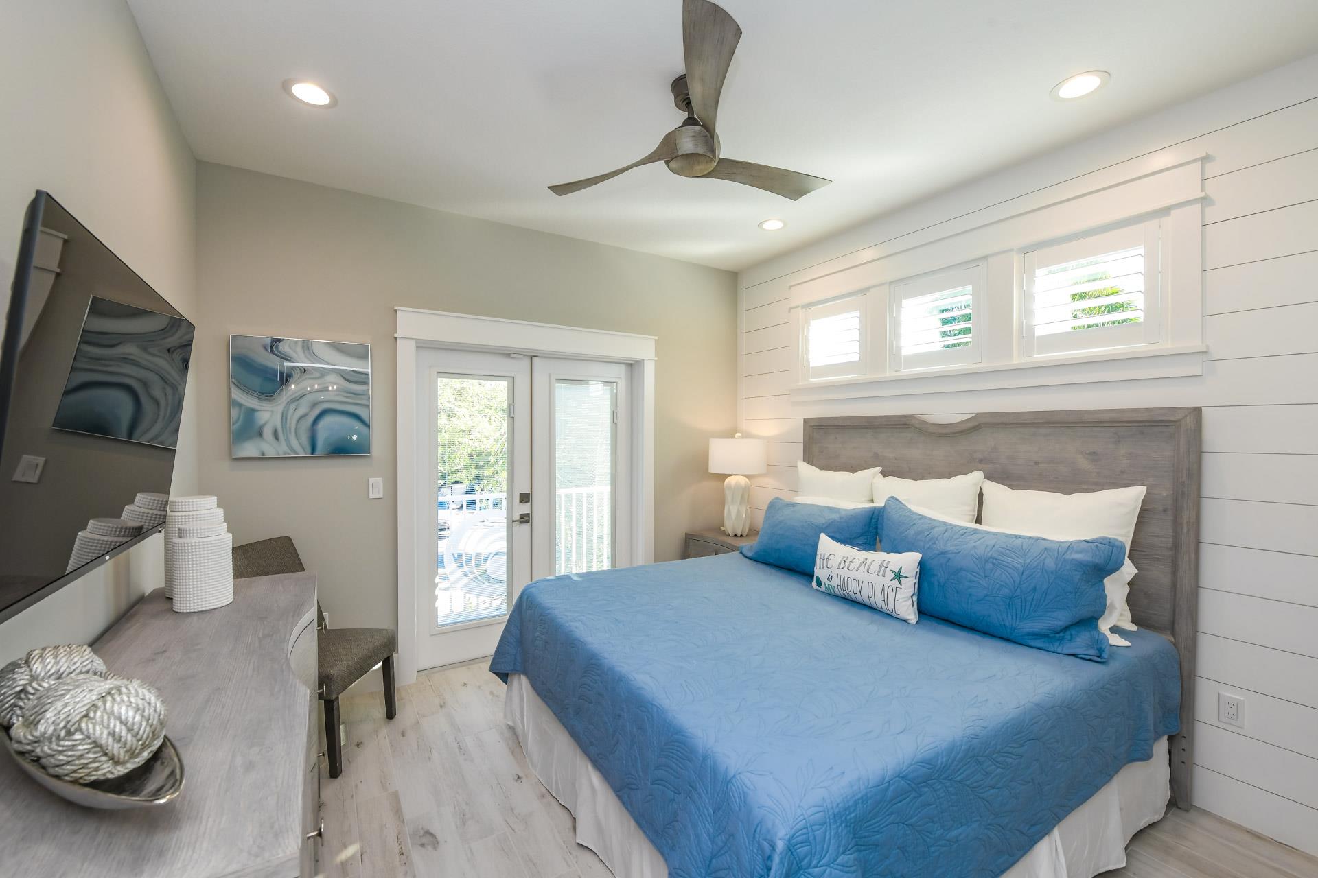 Second Bedroom, Second floor  King