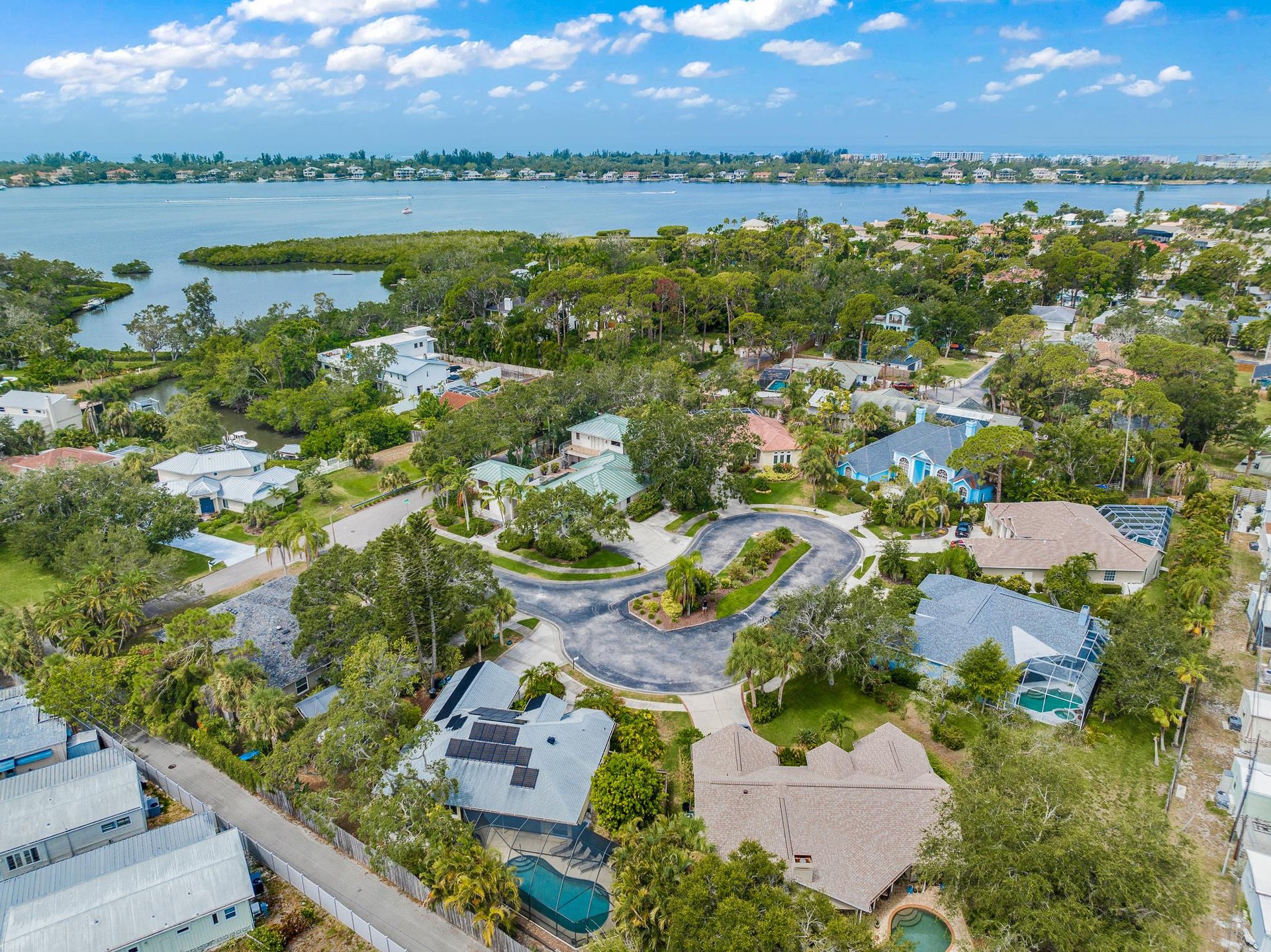 Home located close to Sarasota Bay
