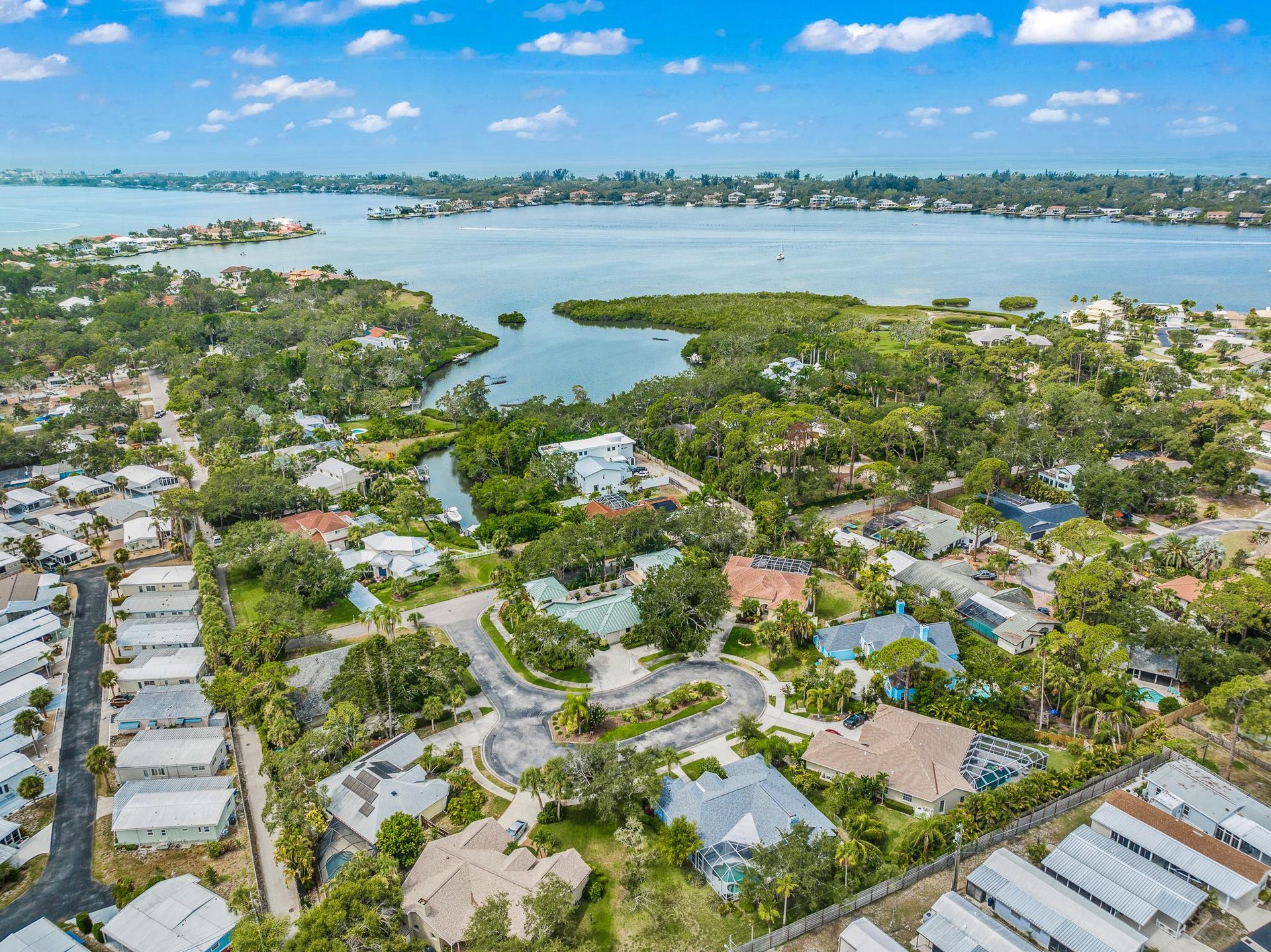 Peaceful location by the Sarasota Bay