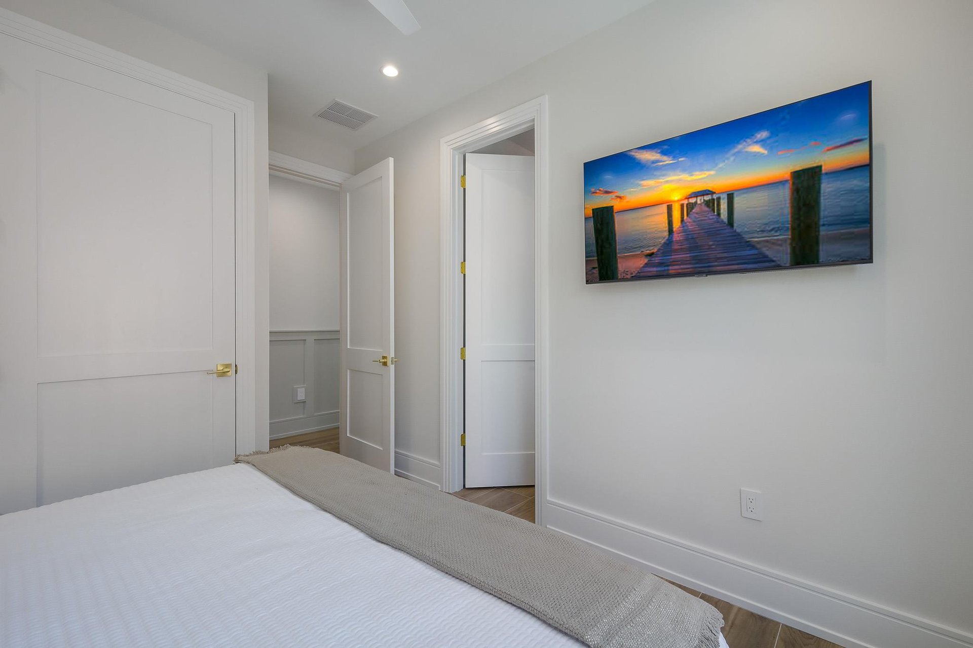 Third Bedroom  King with Tv