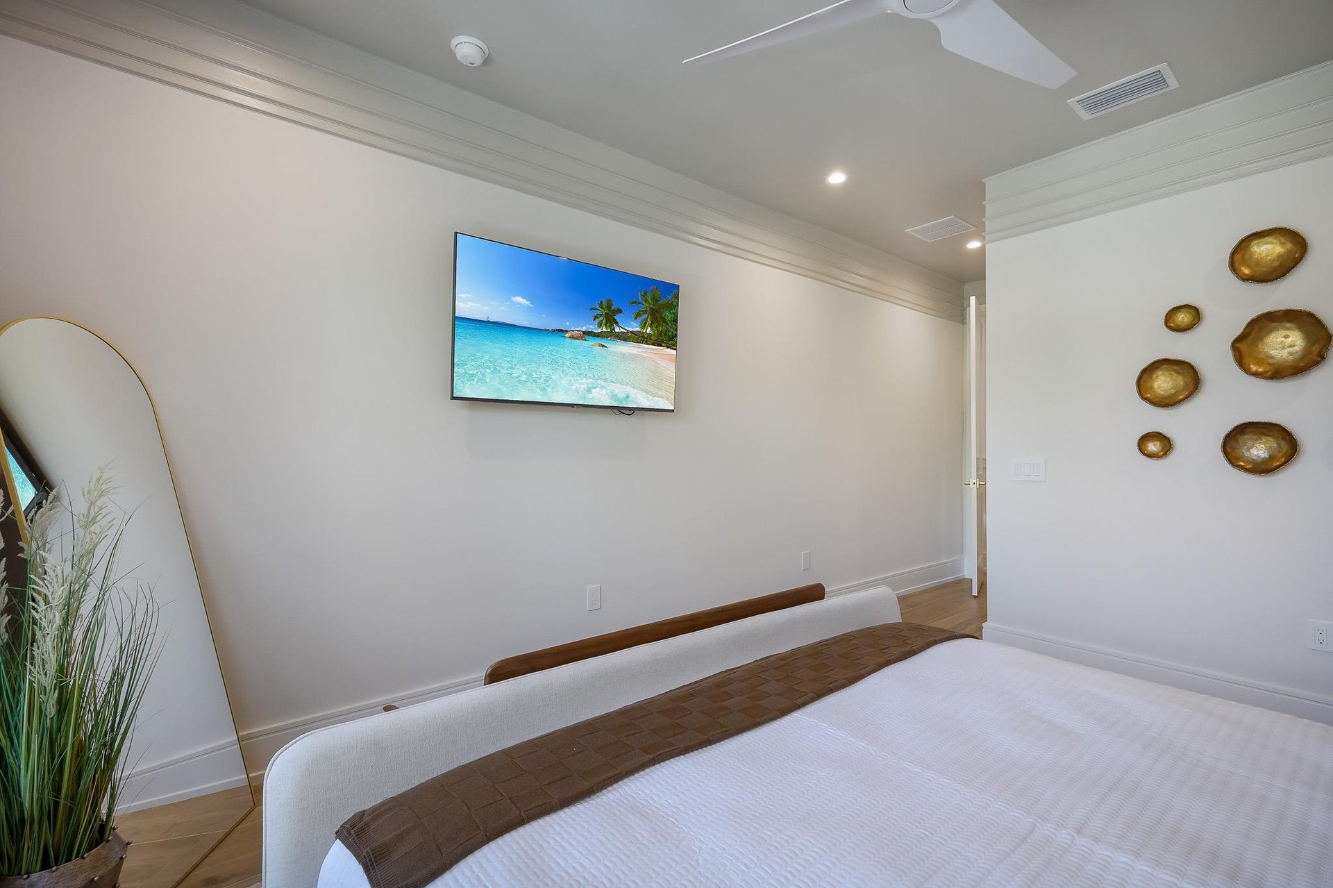 Fourth Bedroom King with Tv