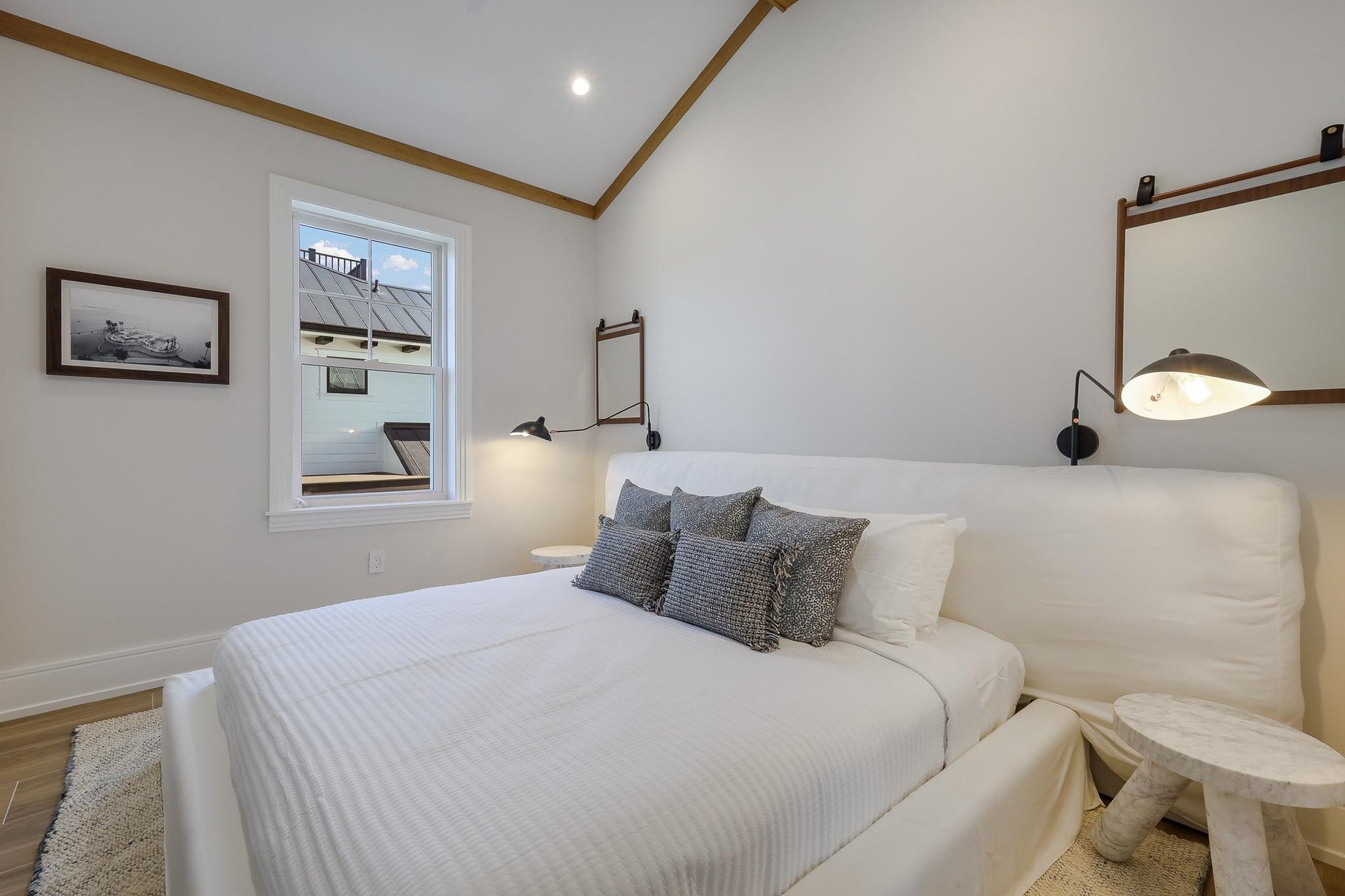 Seventh Bedroom  King