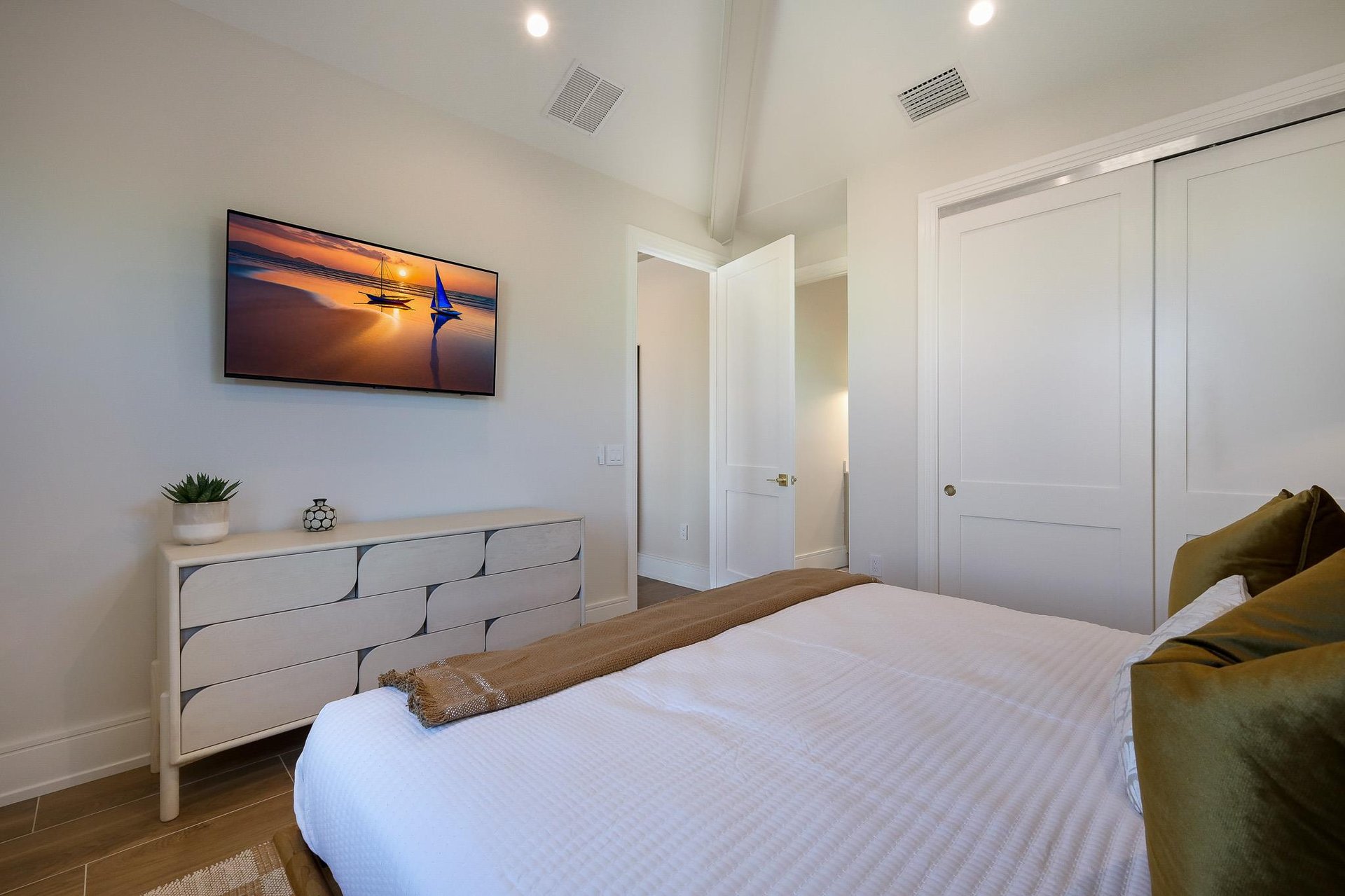 Ninth Bedroom  King with Tv