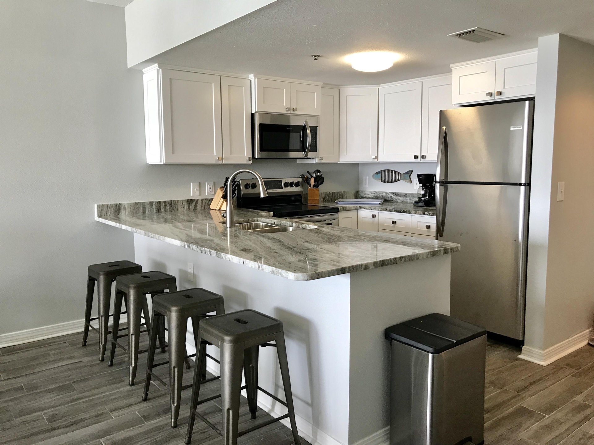 Tropical Winds 602 8