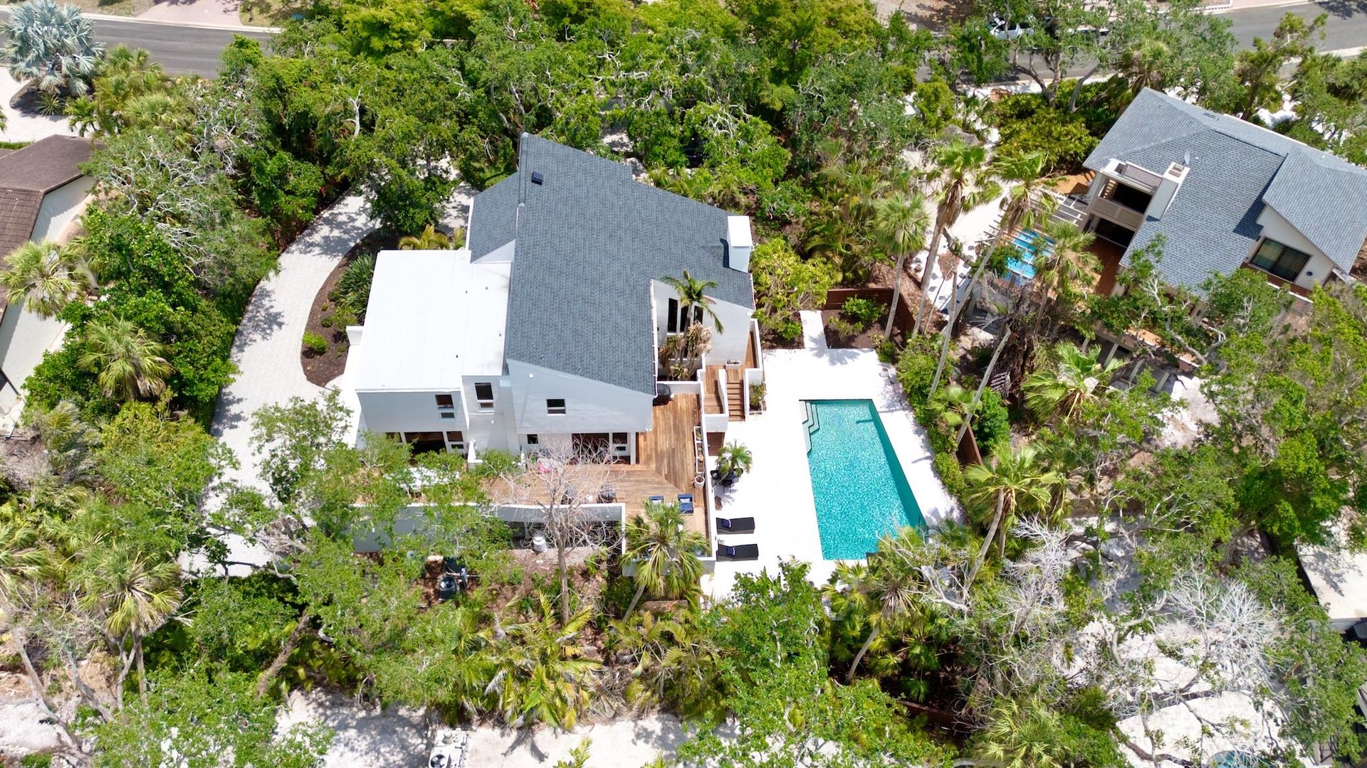 Casa Blanca by Siesta Key Luxury Rental Properties