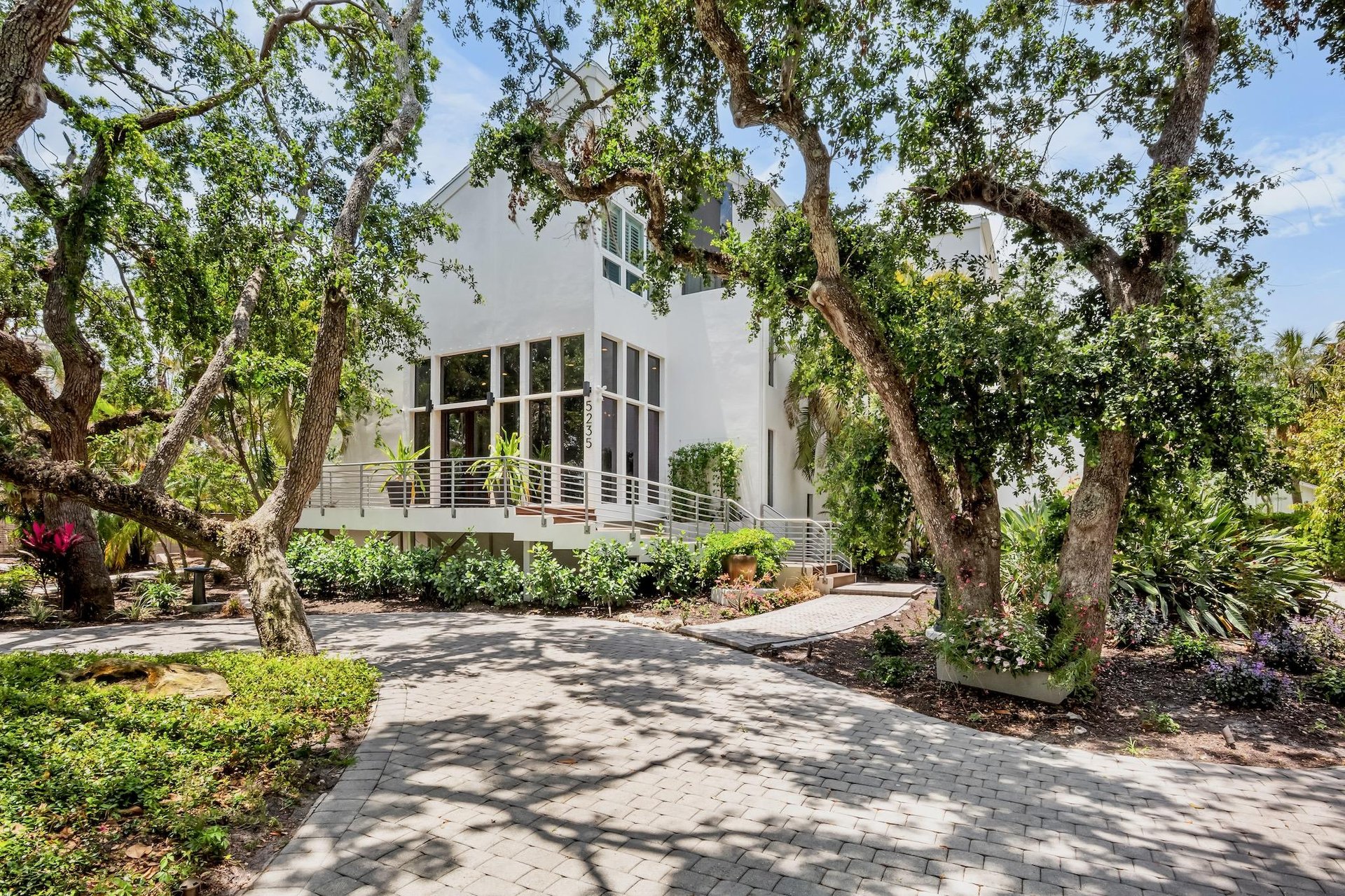 Casa Blanca by Siesta Key Luxury Rental Properties