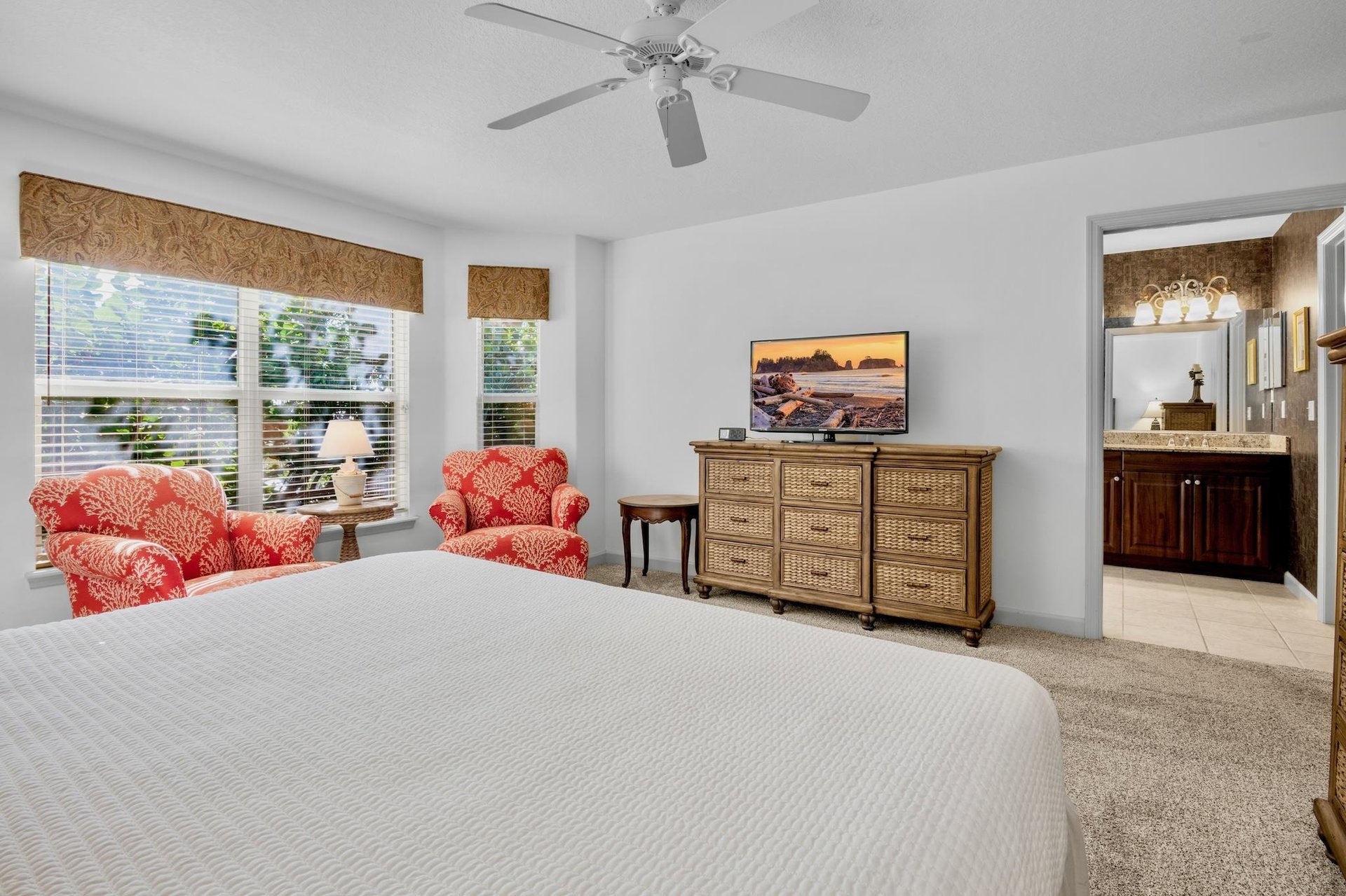 Primary Bedroom, King bed