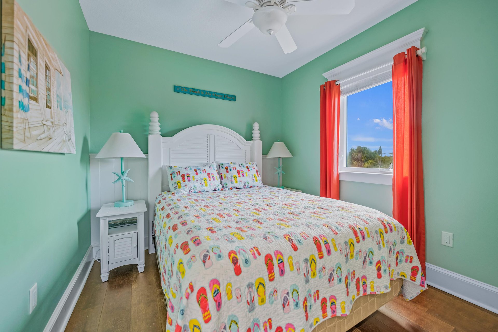 Third Bedroom  Queen
