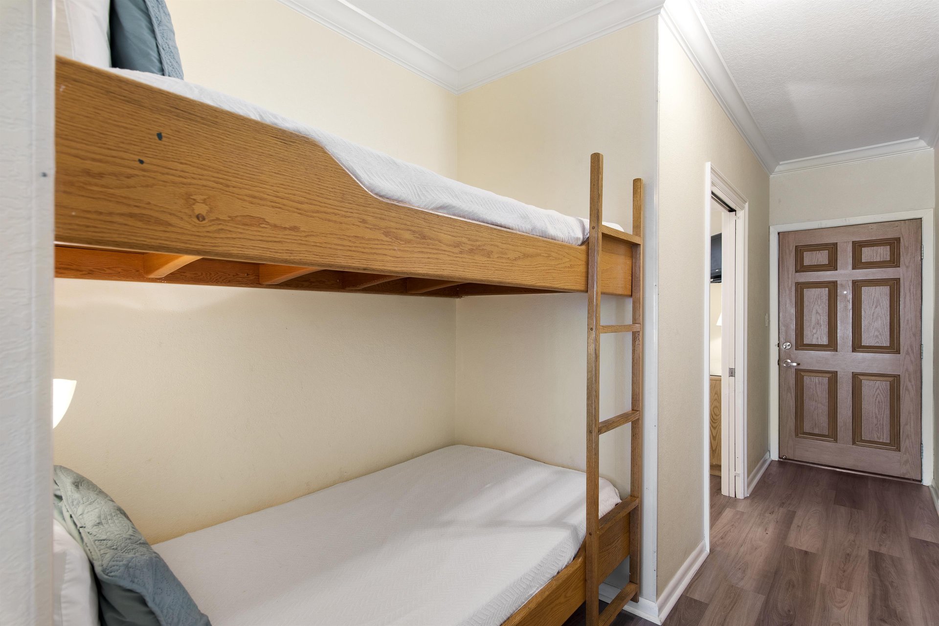 Destin Beach Club 304 10