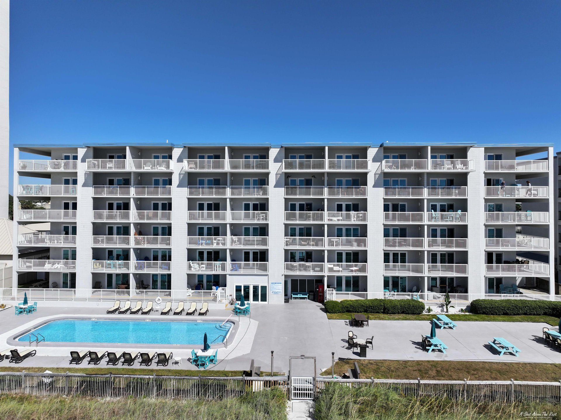 Mariner West is a small, quiet complex located on Thomas Drive on the east end of Panama City Beach. This complex offers guests a heated swimming pool, tennispickleball courts, shuffleboard, and an o
