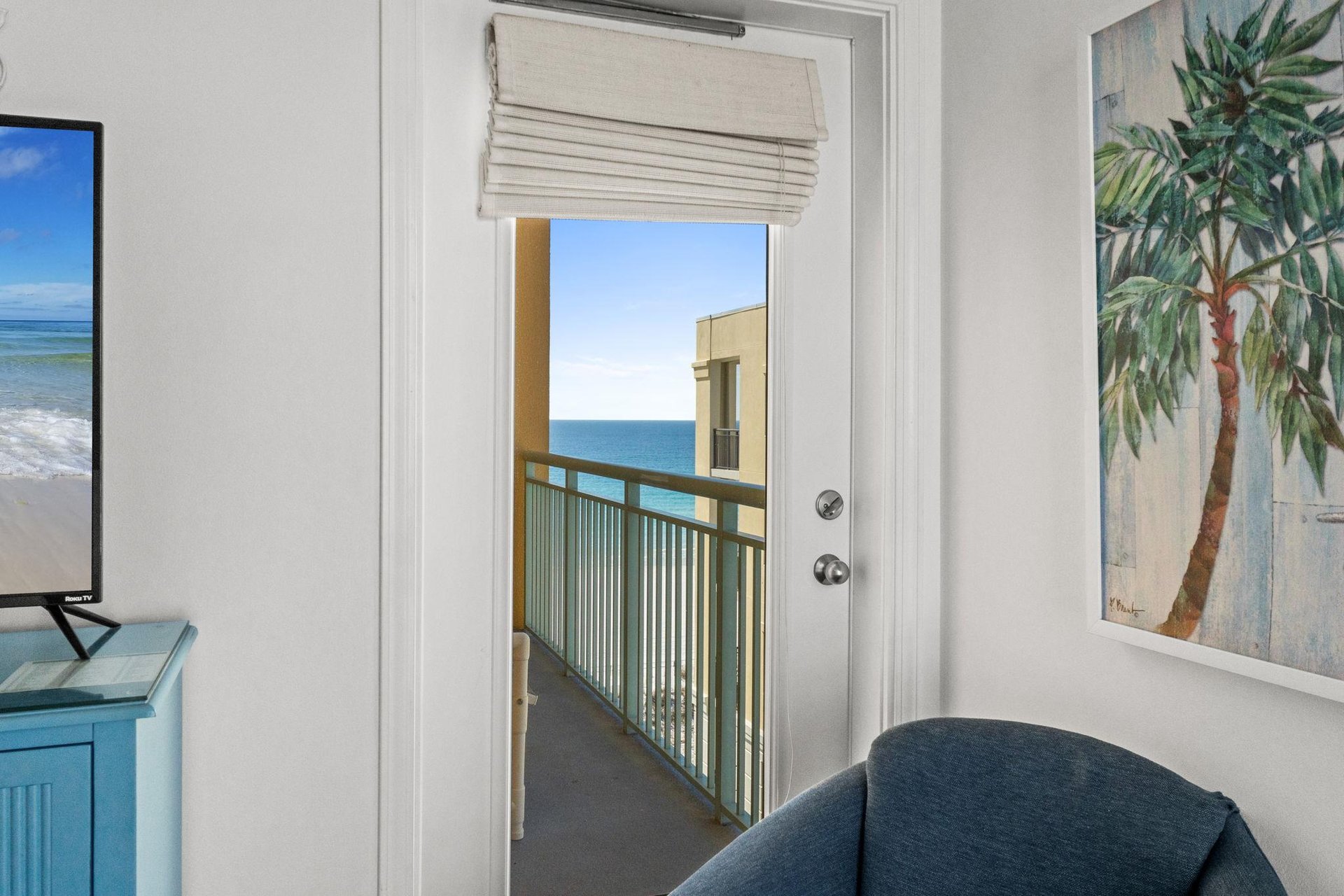 An additonal balcony shared by both bedrooms.