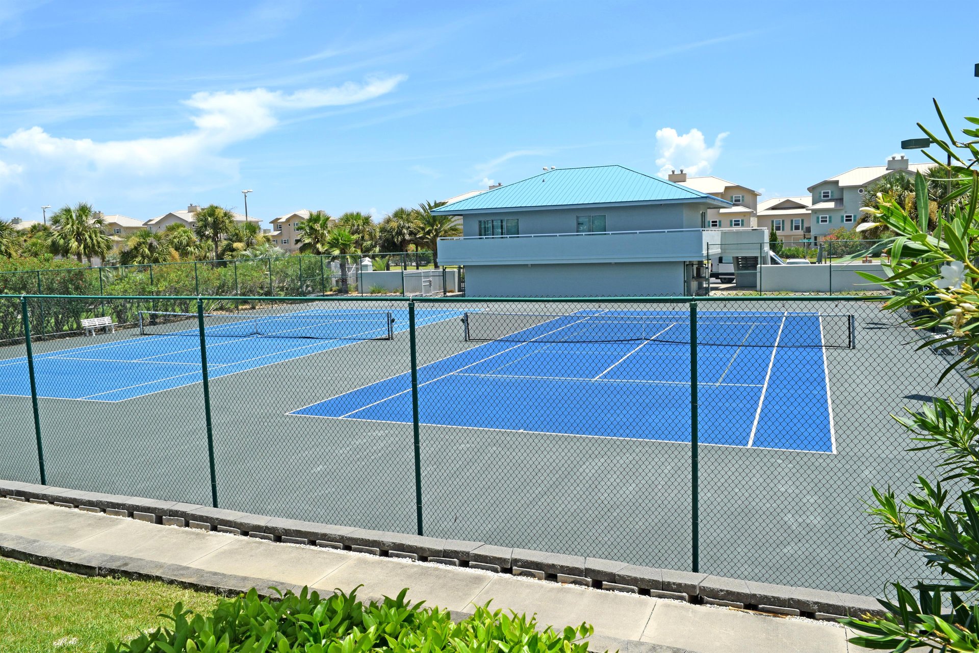 Tristan Towers 10B 26