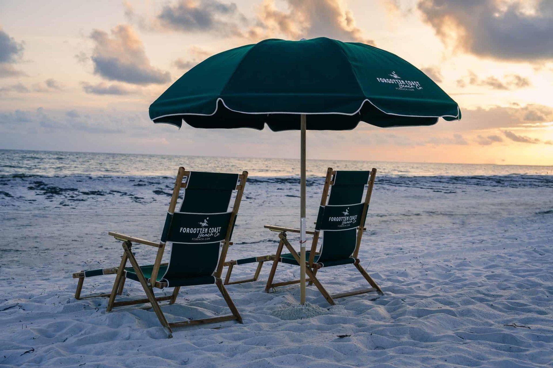 This property comes with 2 FREE beach chairs  umbrella MarchOctober  20 off Coastal Parasail services with promo code