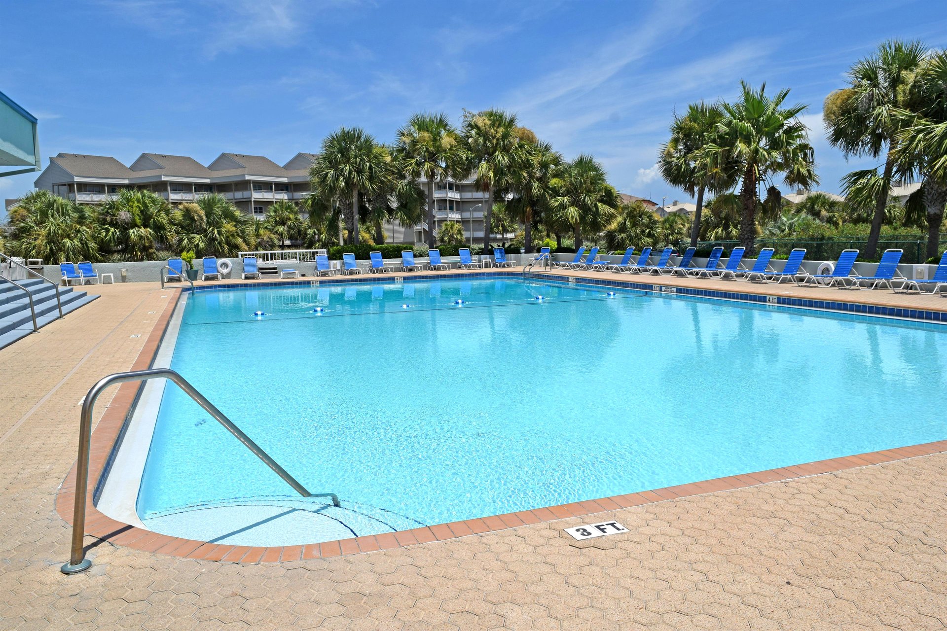 Tristan Towers 10B 28