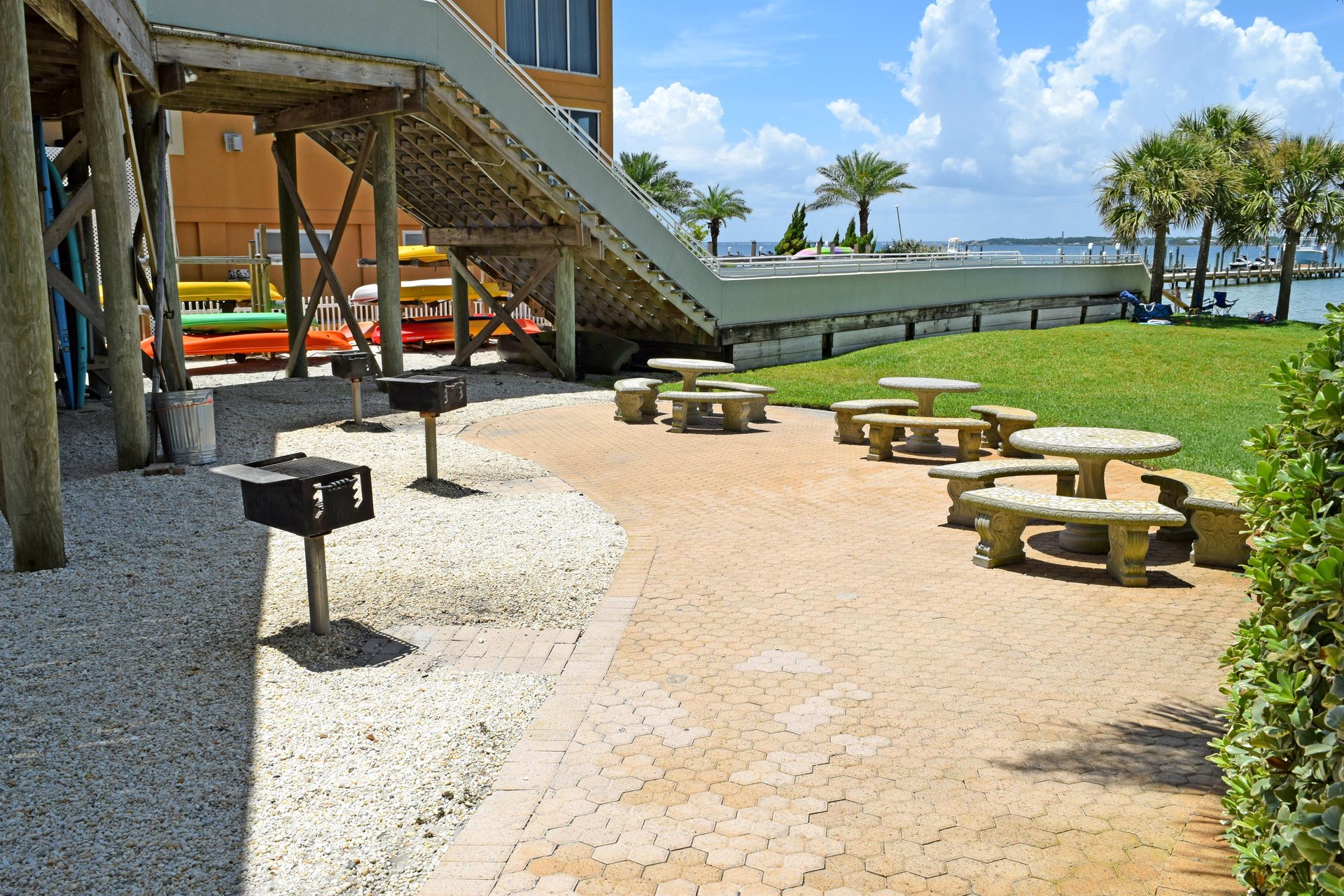 Tristan Towers 10B 30