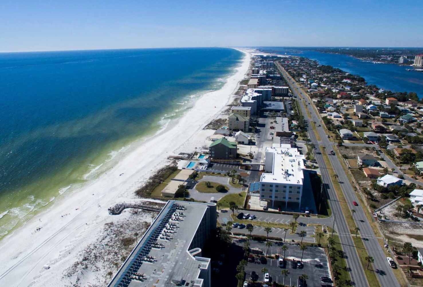 aerial view of Sundrift Inn on Okaloosa Island