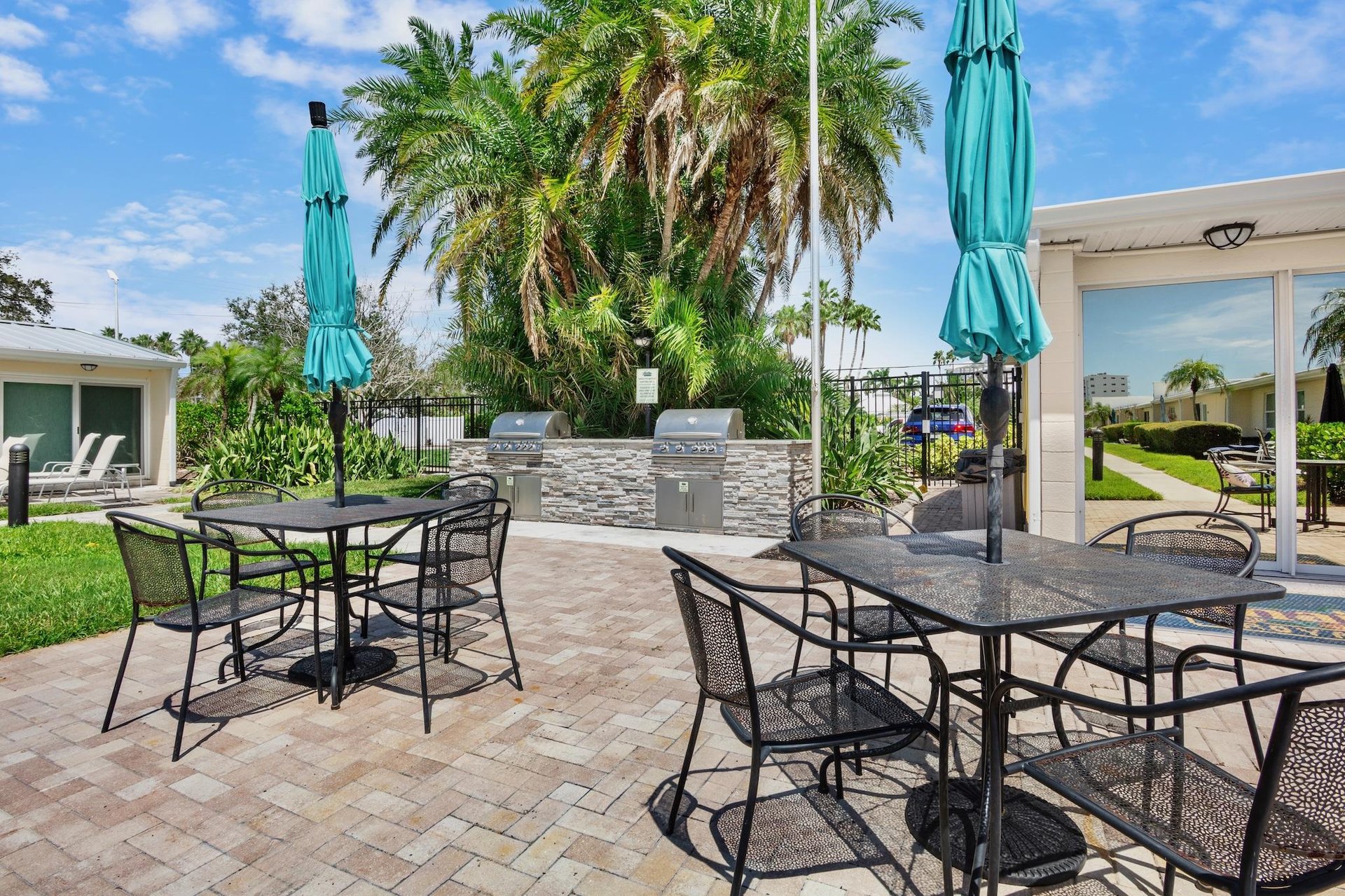 Jamaica Royale  Tropical Sands Accommodations