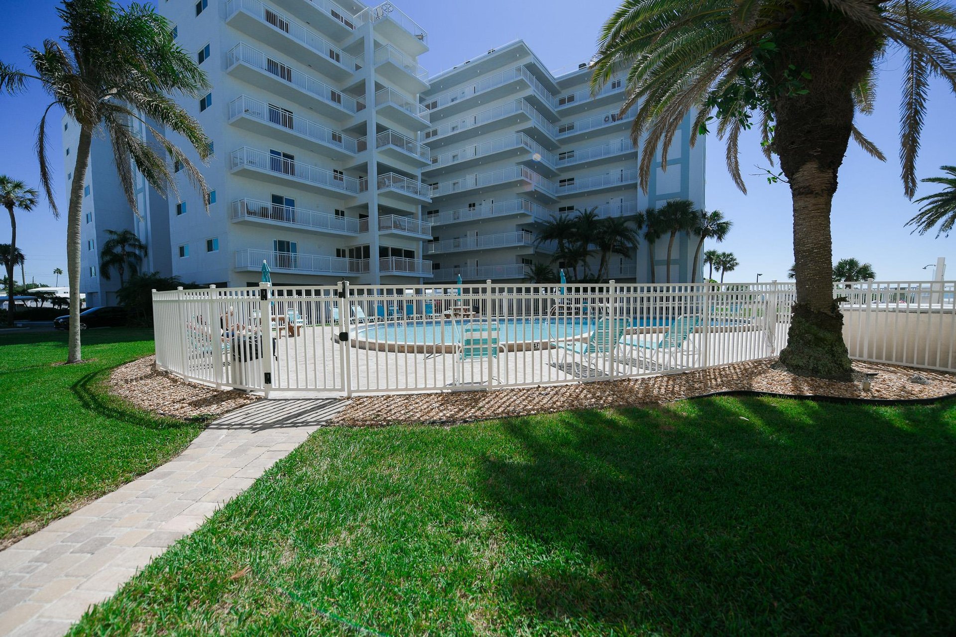 Jamaica Royale  Tropical Sands Accommodations