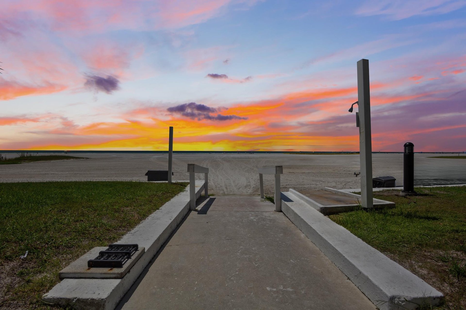 Jamaica Royale  Tropical Sands Accommodations