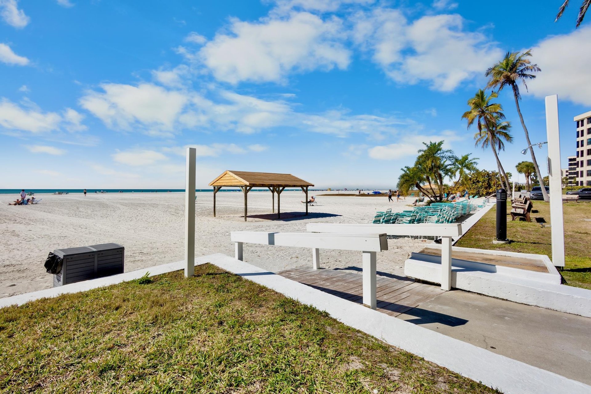 Jamaica Royale  Tropical Sands Accommodations