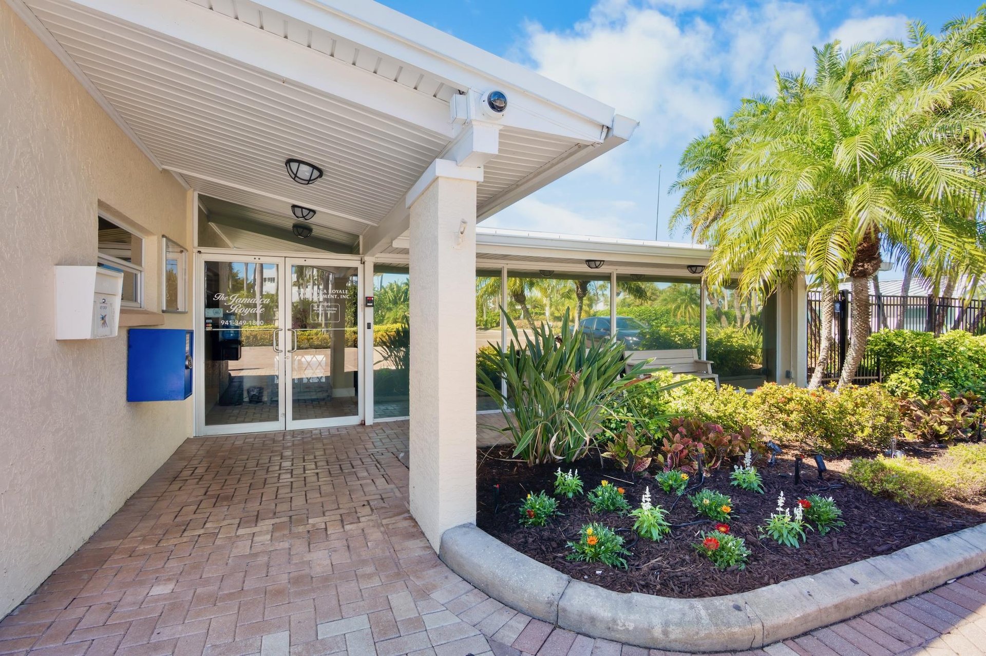 Jamaica Royale  Tropical Sands Accommodations