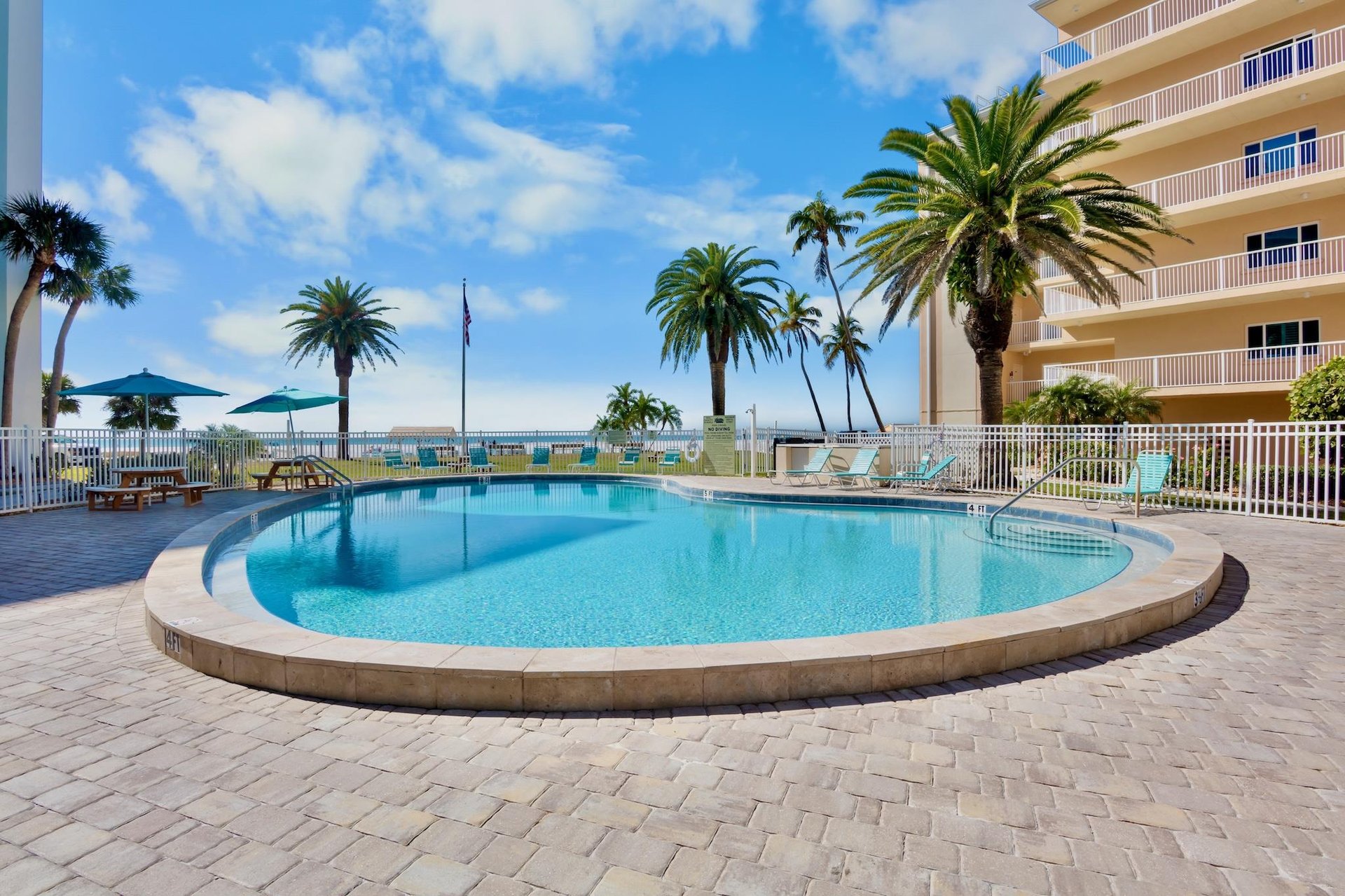 Jamaica Royale  Tropical Sands Accommodations