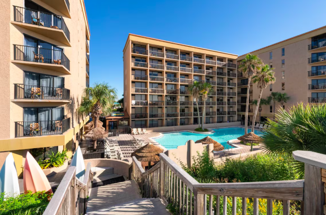 Exterior of Wyndham Garden in Fort Walton Beach, Florida