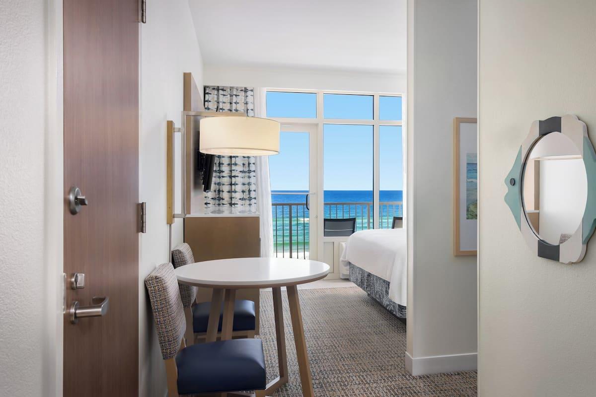 Room at Holiday Inn Resort at Fort Walton Beach, Florida