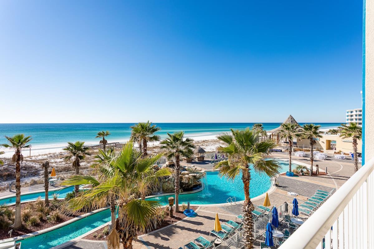 Pool at Holiday Inn Resort at Fort Walton Beach, Florida