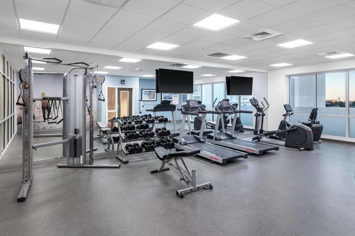 Fitness center at Best Western Premier The Tides in Orange Beach, Alabama